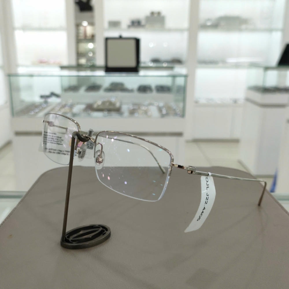 Gọng Kính Cartier CT0071O Nửa Khung Đúc Vàng Nguyên Khối 18K – Tem Chính Hãng Vinaoptic