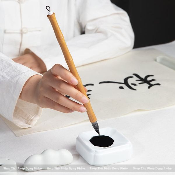 Bút lông Thanh Yên Thu Thập cán gỗ lông kiêm hào