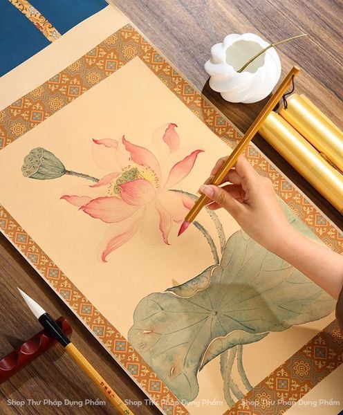 Biểu liễn lụa Tống Thức 2 mặt lụa trục gỗ 32x95cm hoa văn bo viền nhiều lớp sang trọng