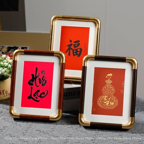 Khung tranh ảnh viết thư pháp để bàn có chân chống tặng kèm giấy