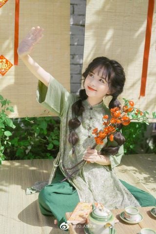 18 Cách tạo dáng chụp ảnh đẹp, dịu dàng, duyên dáng