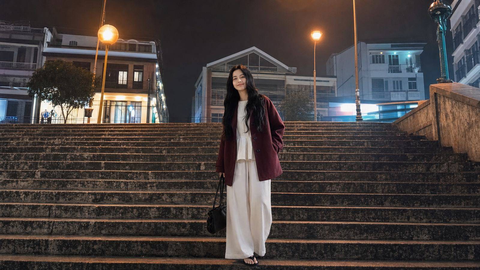Outfit đơn sắc tối giản với một lớp khoác nổi bật