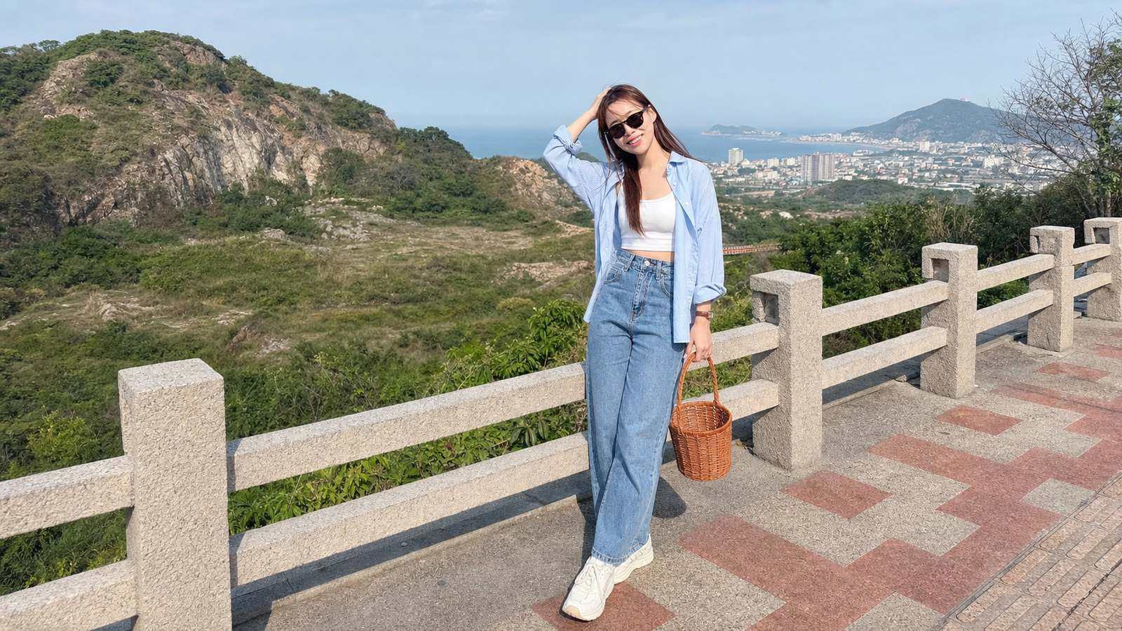 Chừa một lớp khoác nhẹ và một đôi giày đi được lâu khi đi Vũng Tàu