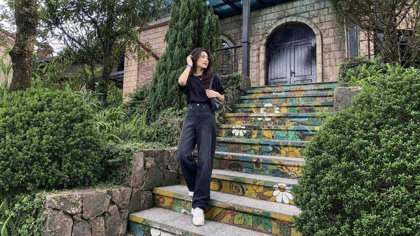 Sneaker trắng cho ngày di chuyển nhiều ở Đà Nẵng