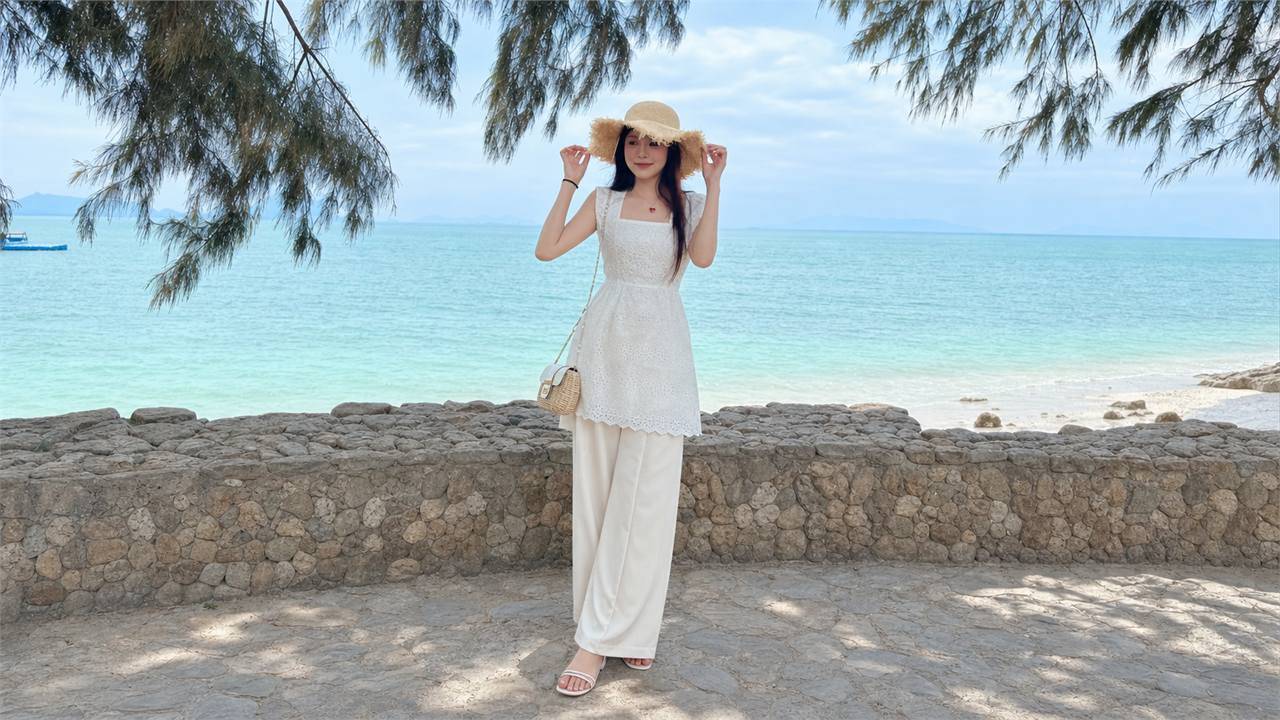 Fit vừa người giúp người mập lùn nữ nhìn gọn hơn đồ quá rộng