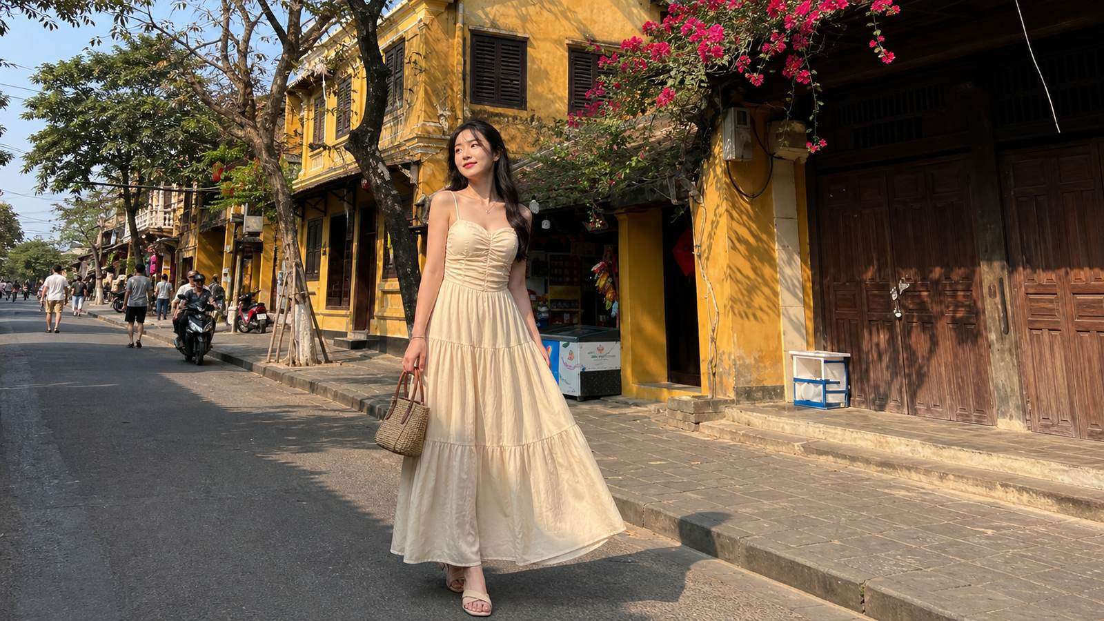 Váy hoa nhí dáng midi hợp tinh thần mềm và vintage của Hội An