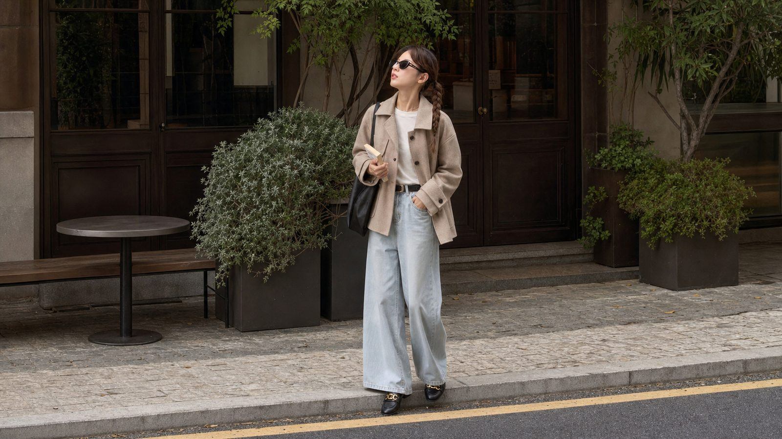 Loafer, Mary Jane hoặc slingback đi với áo khoác dạ ngắn