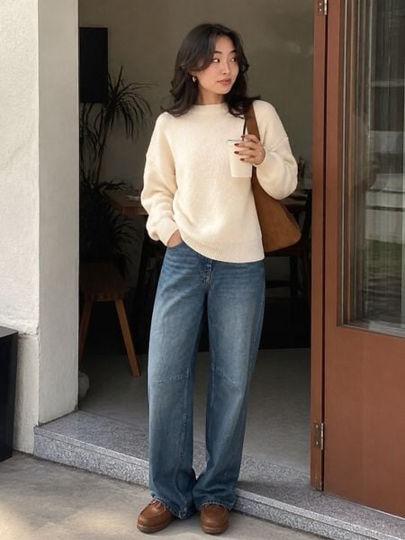 Sweater phối cùng quần jeans trẻ trung và dễ ứng dụng