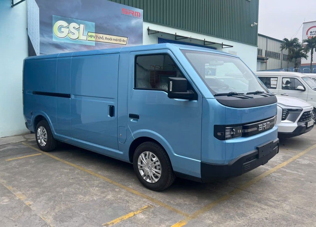 xe van điện srm e80