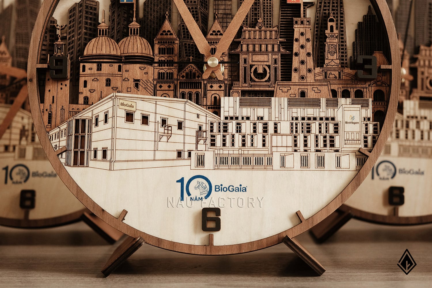 đồng hồ gỗ skyline