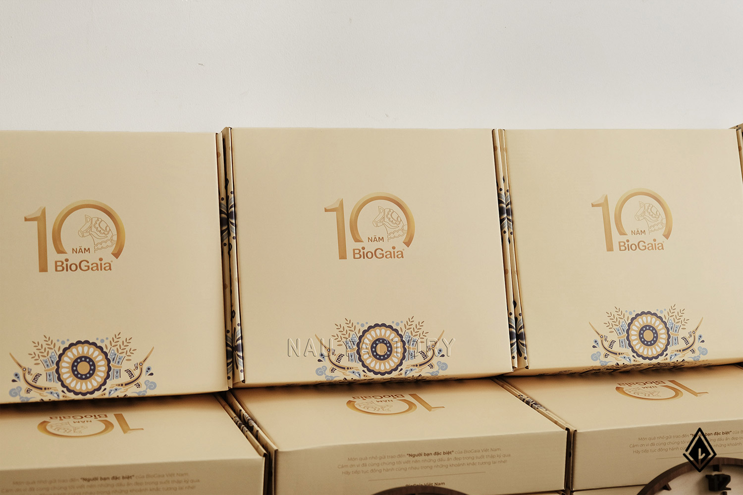 đồng hồ gỗ skyline