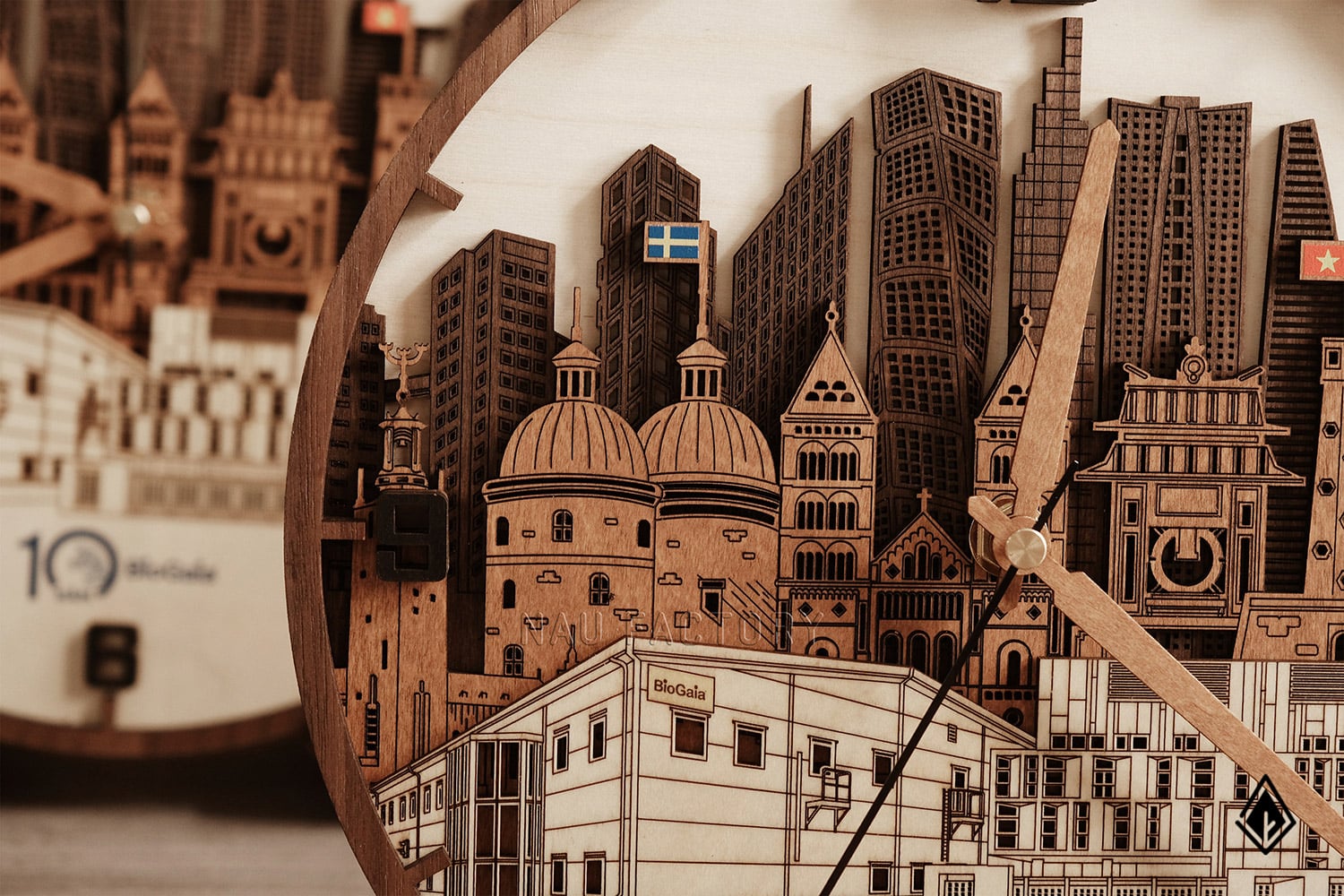 đồng hồ gỗ skyline