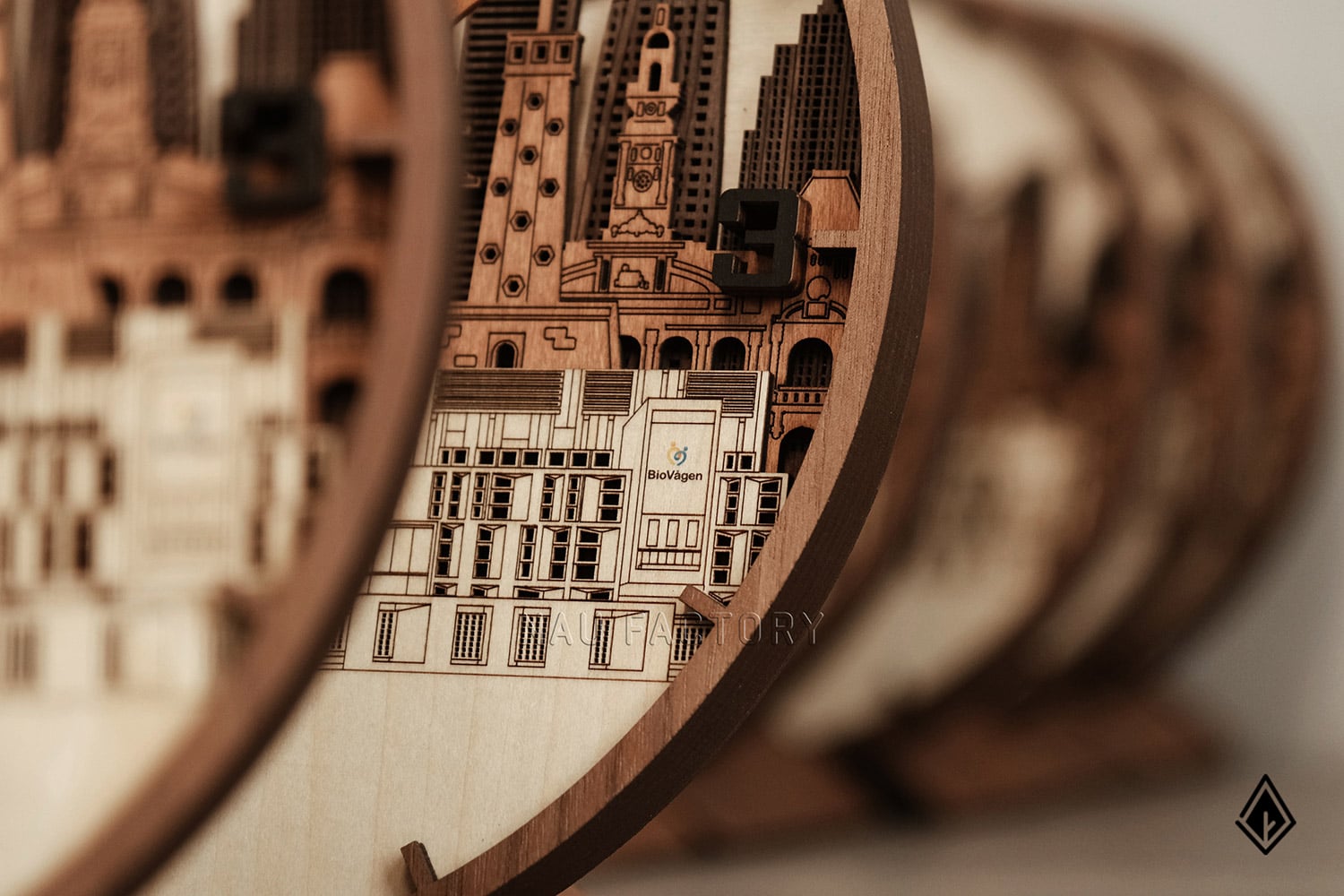 đồng hồ gỗ skyline