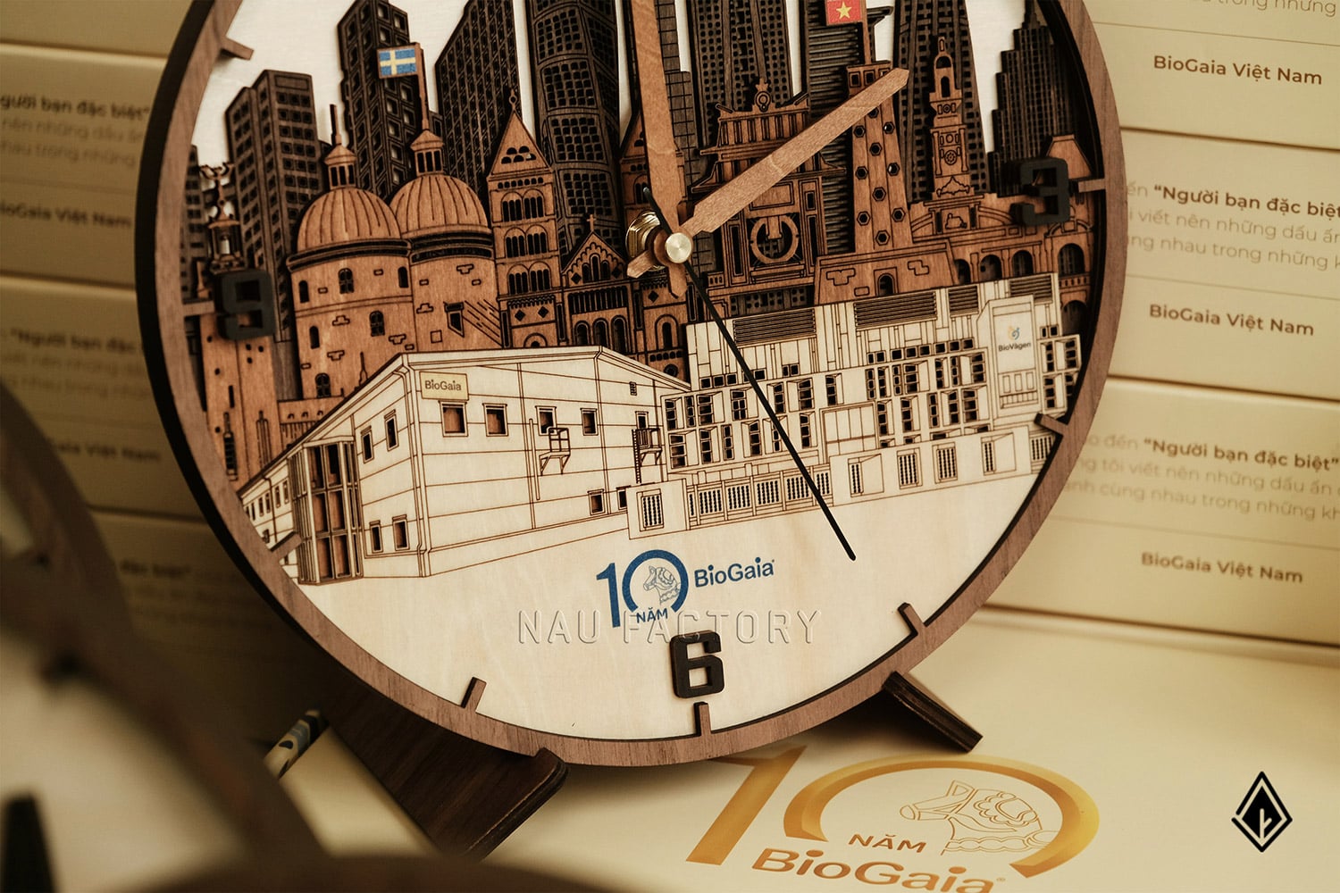 đồng hồ gỗ skyline