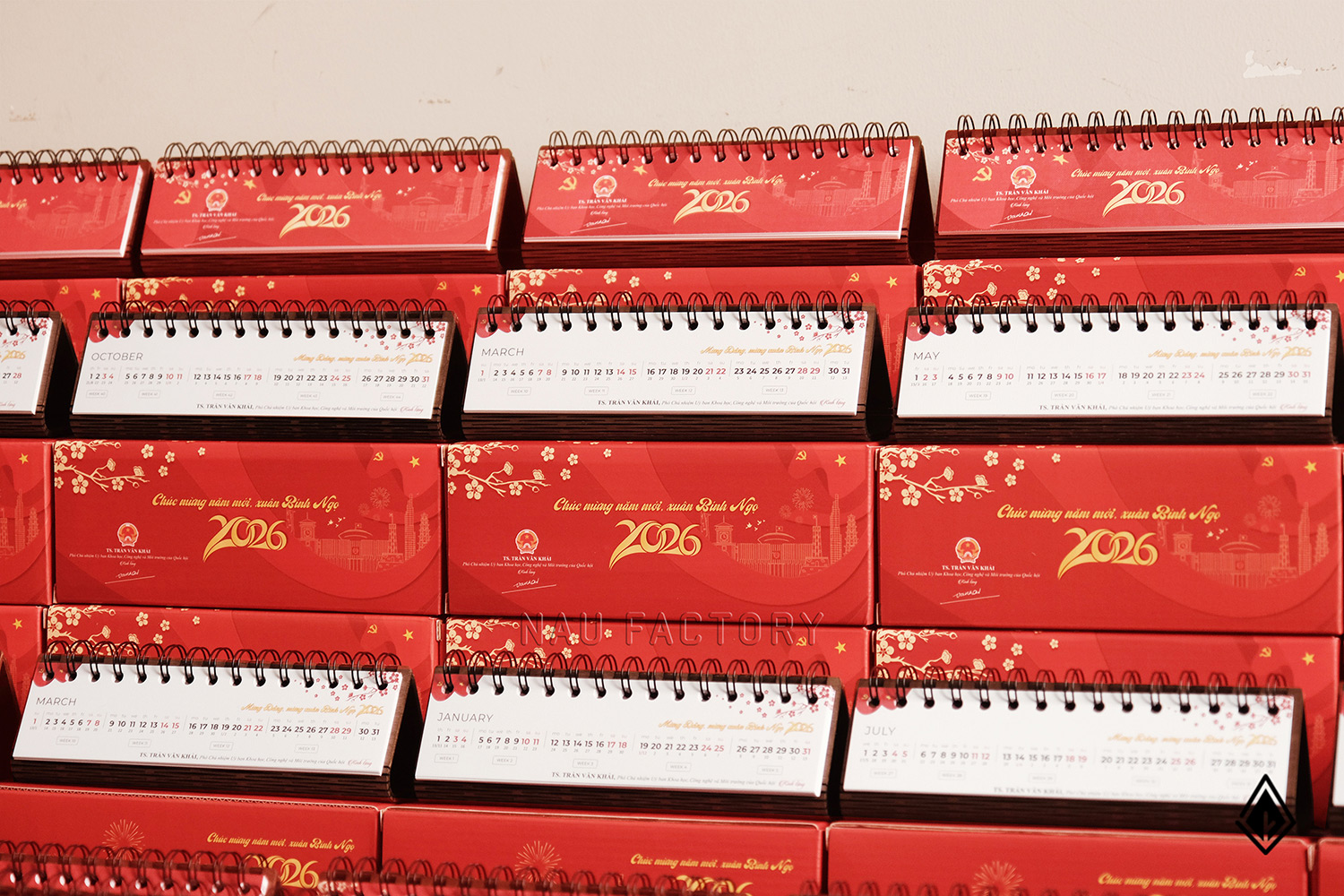 lịch gỗ form ngang