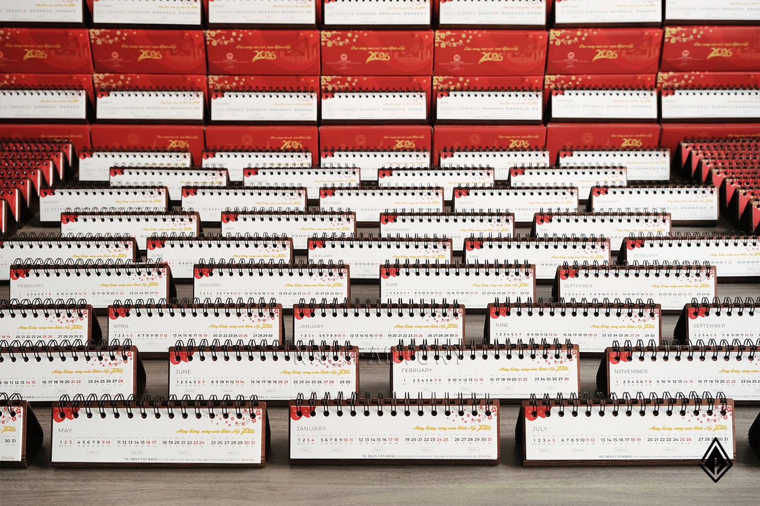 lịch gỗ form ngang