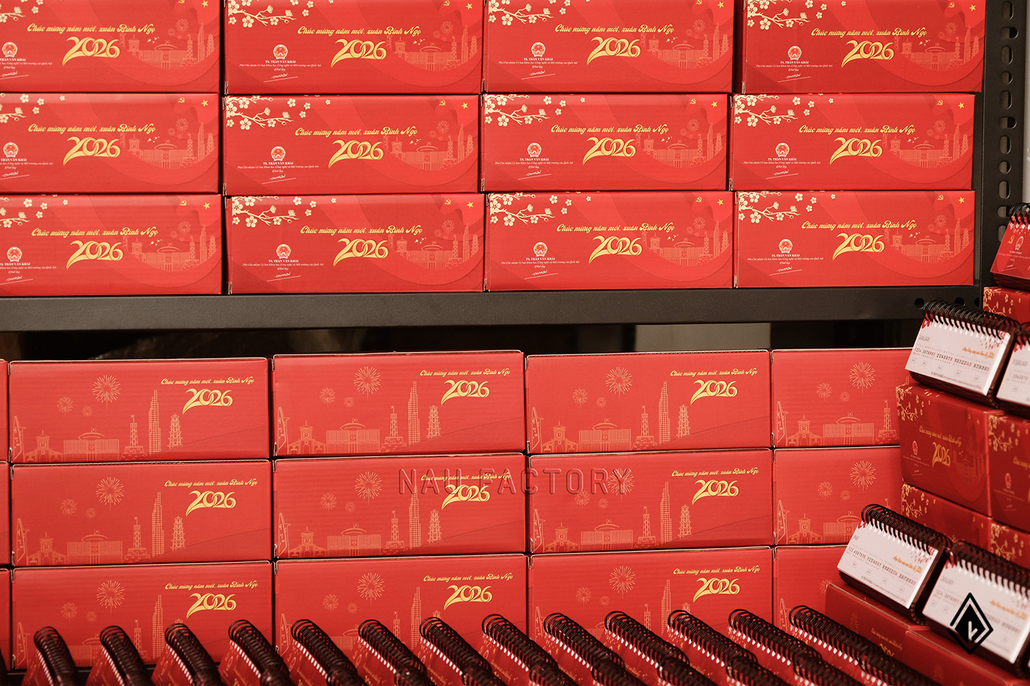 lịch gỗ form ngang