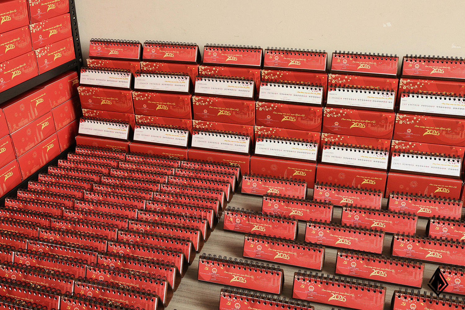 lịch gỗ form ngang