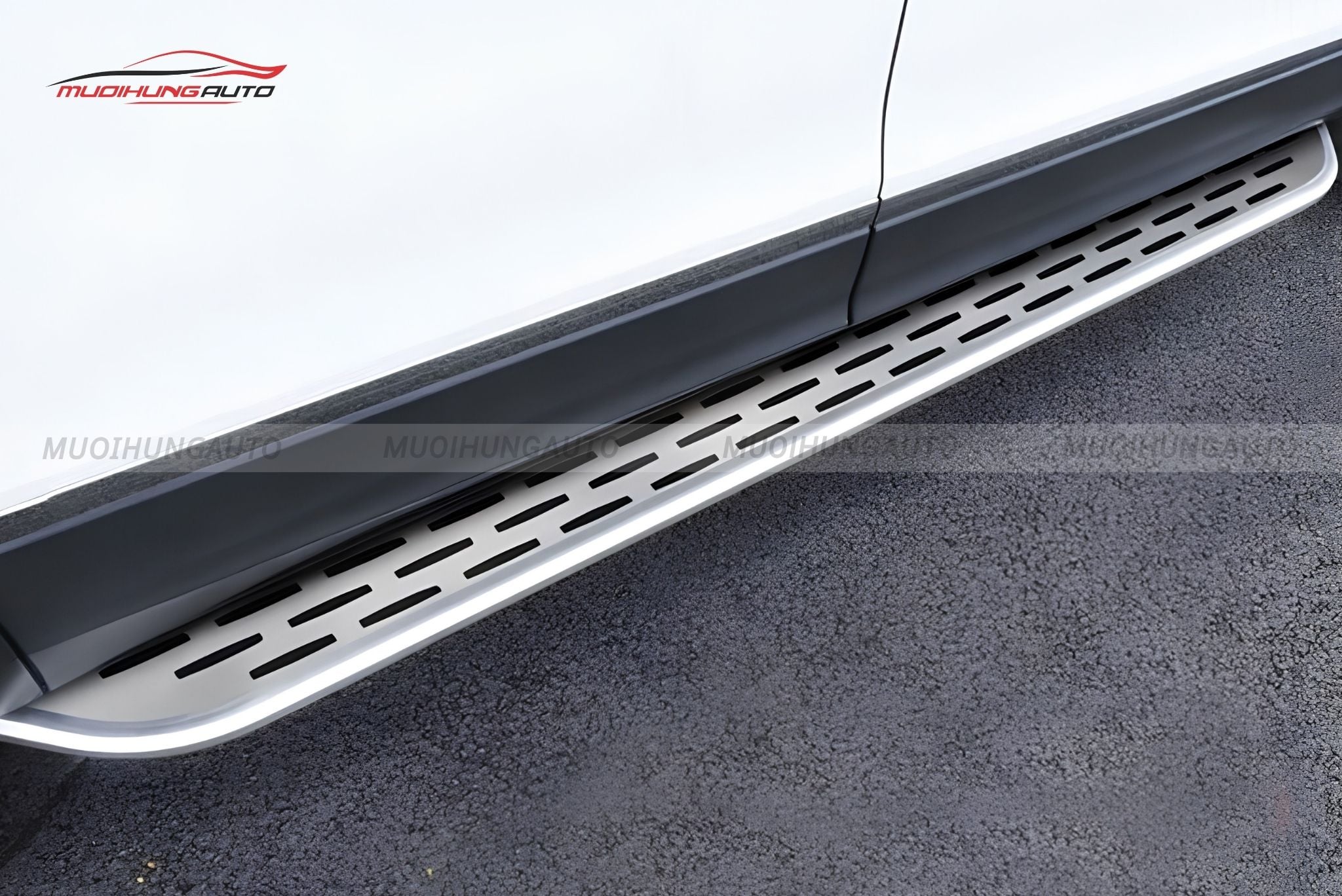 Bậc bước chân Jaecoo J5 2026