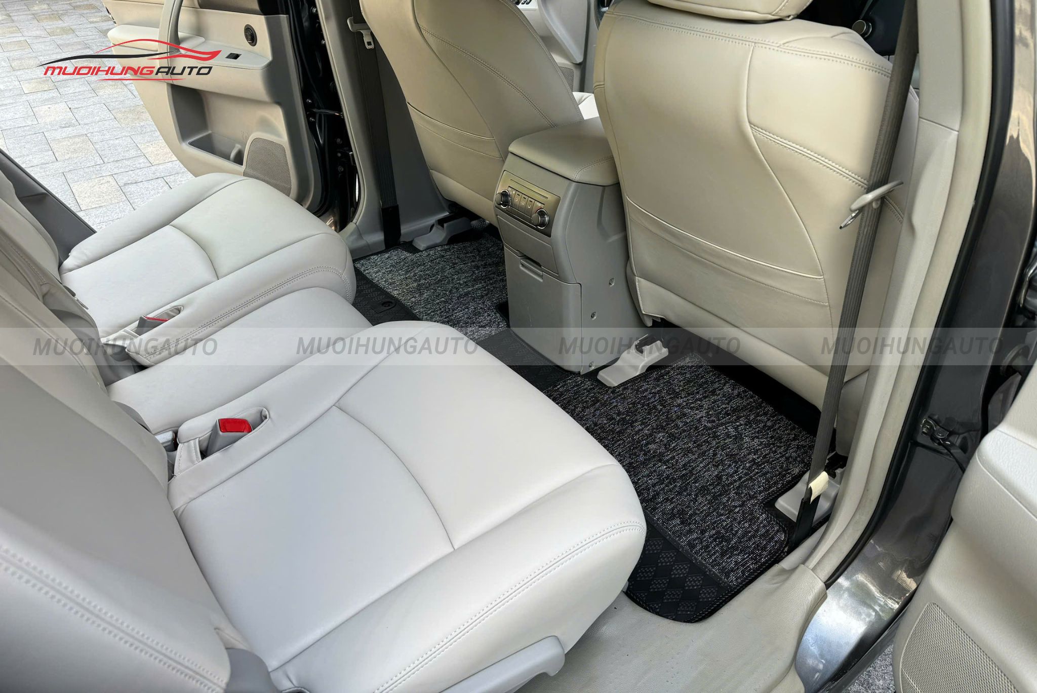 Bọc ghế da cho xe hơi Toyota Highlander 2011