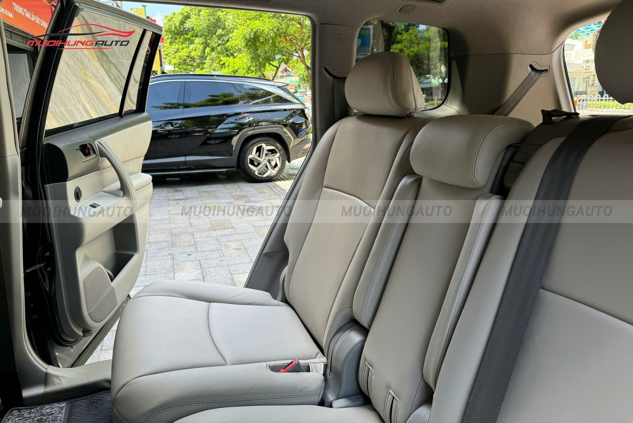 Bọc ghế da xe Toyota Highlander 2011