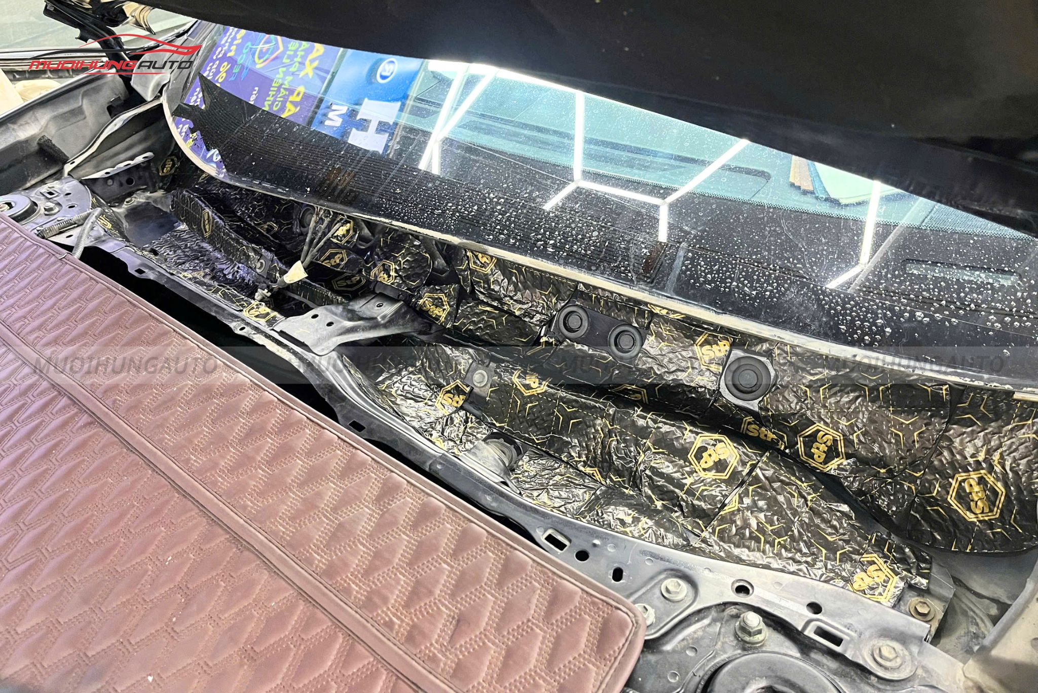 Cách âm nắp capo xe Lexus ES250
