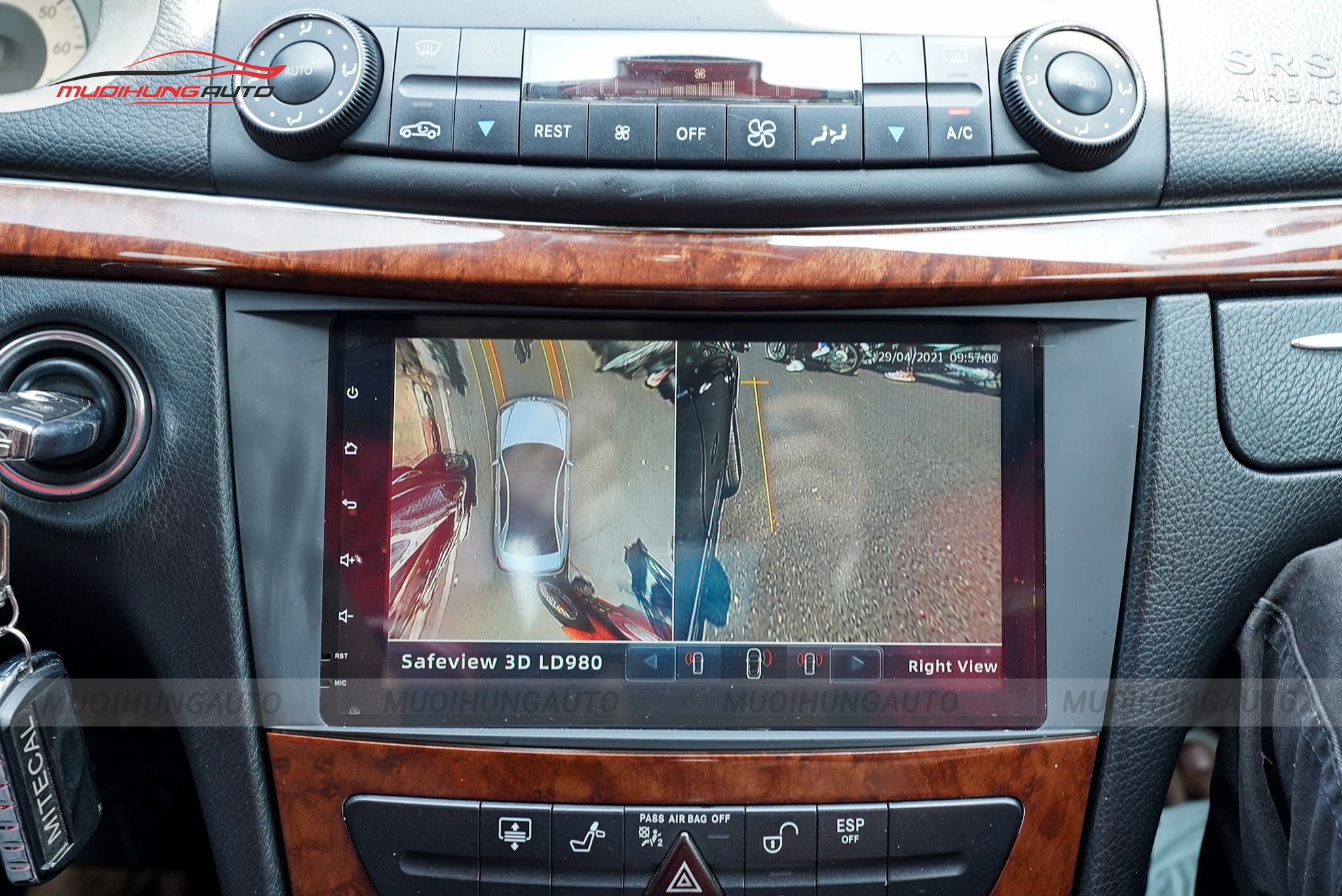 Camera 360 độ cho ô tô Mercedes C200 2009