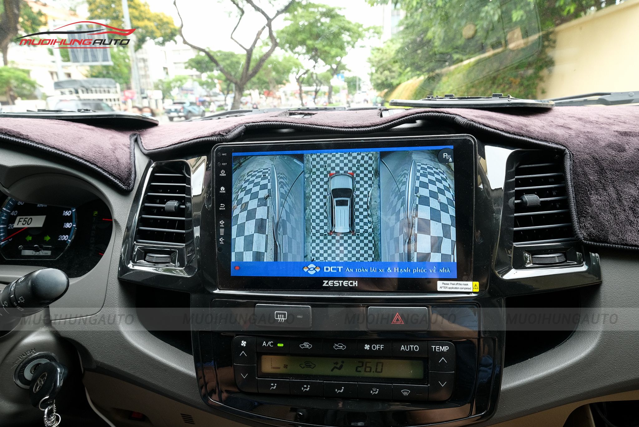 Camera 360 độ cho Toyota Fortuner 2010