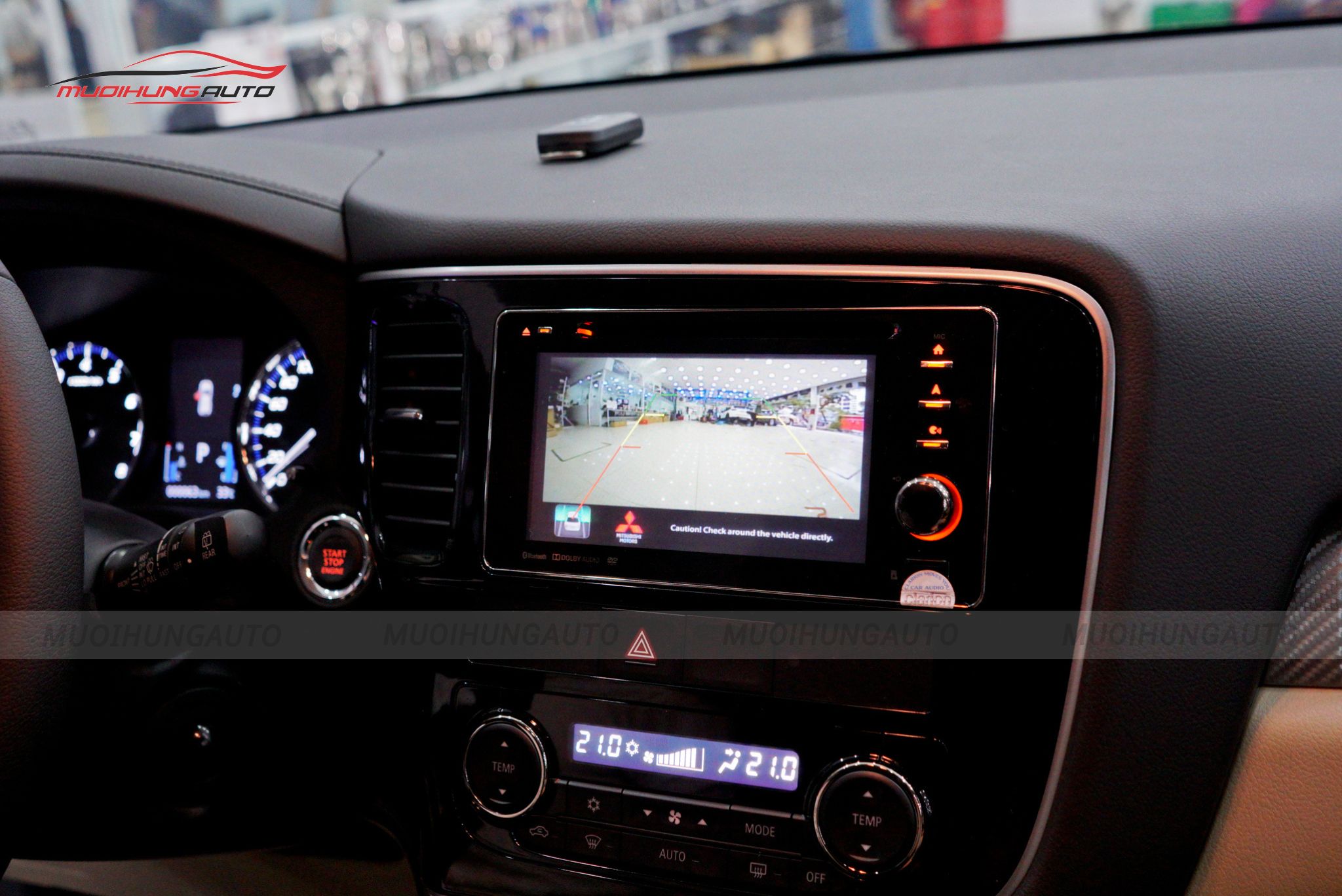 Camera 360 độ ô tô Mitsubishi Outlander