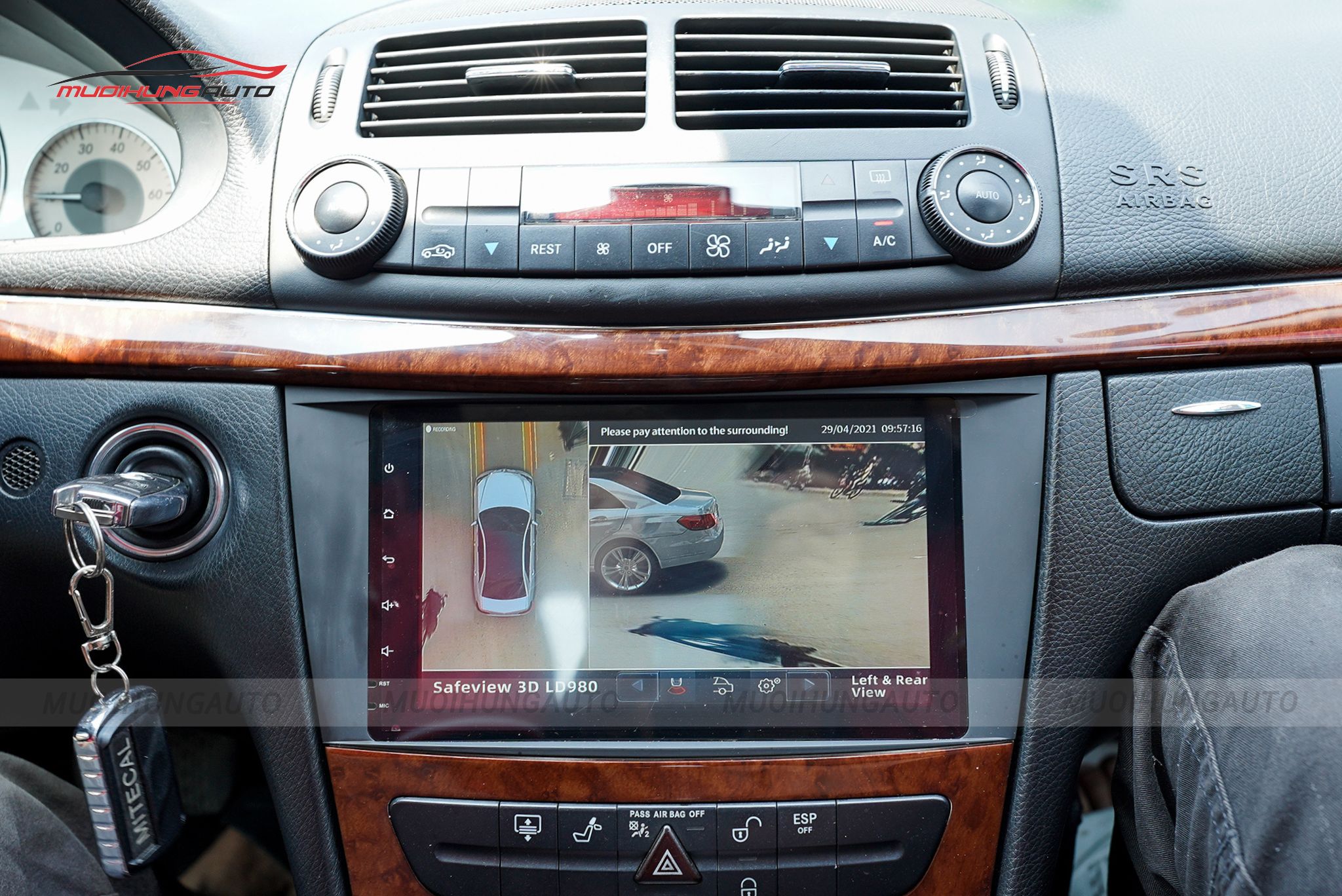 Camera 360 độ xe Mercedes C200 2009