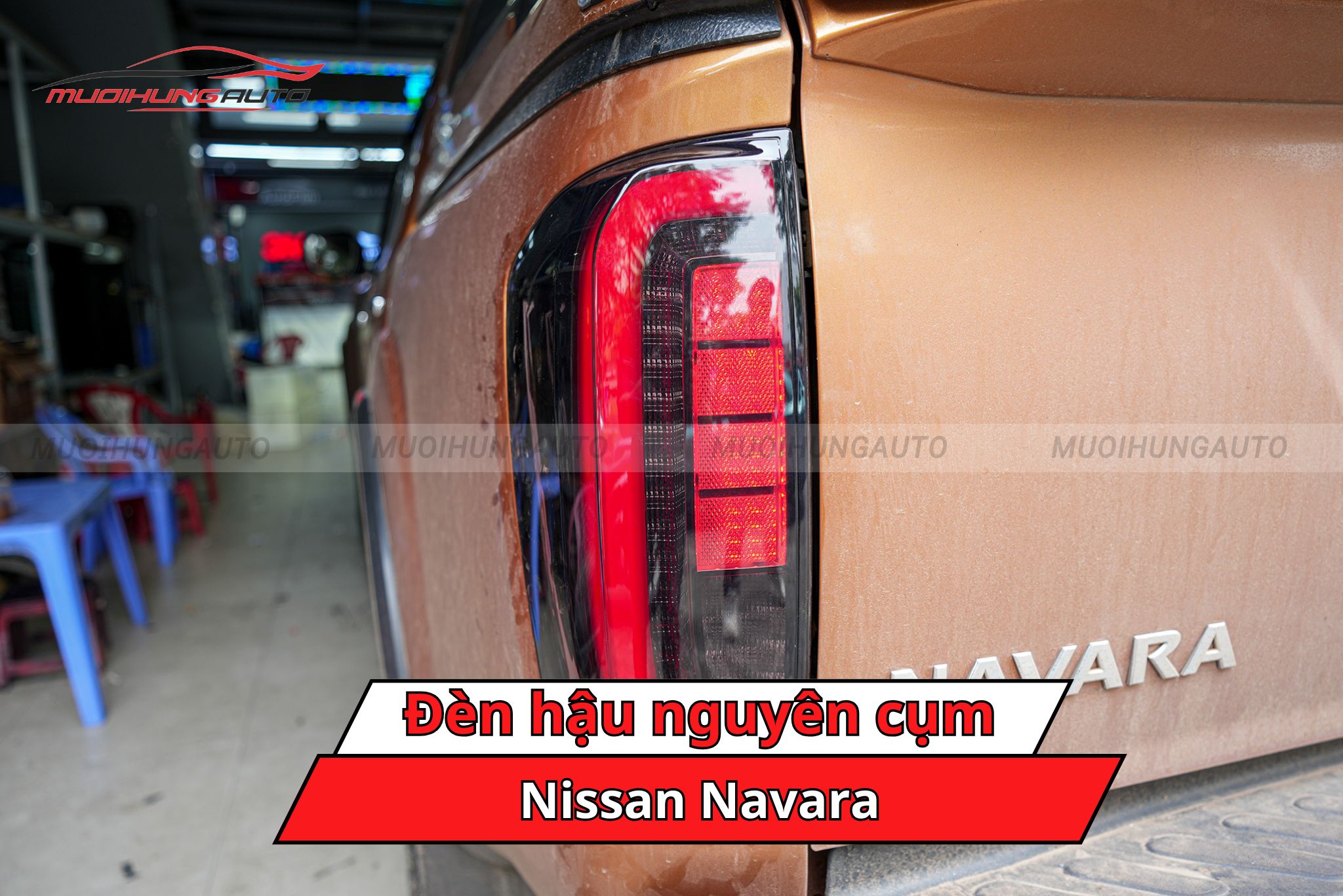 Đèn hậu nguyên cụm cho Nissan Navara