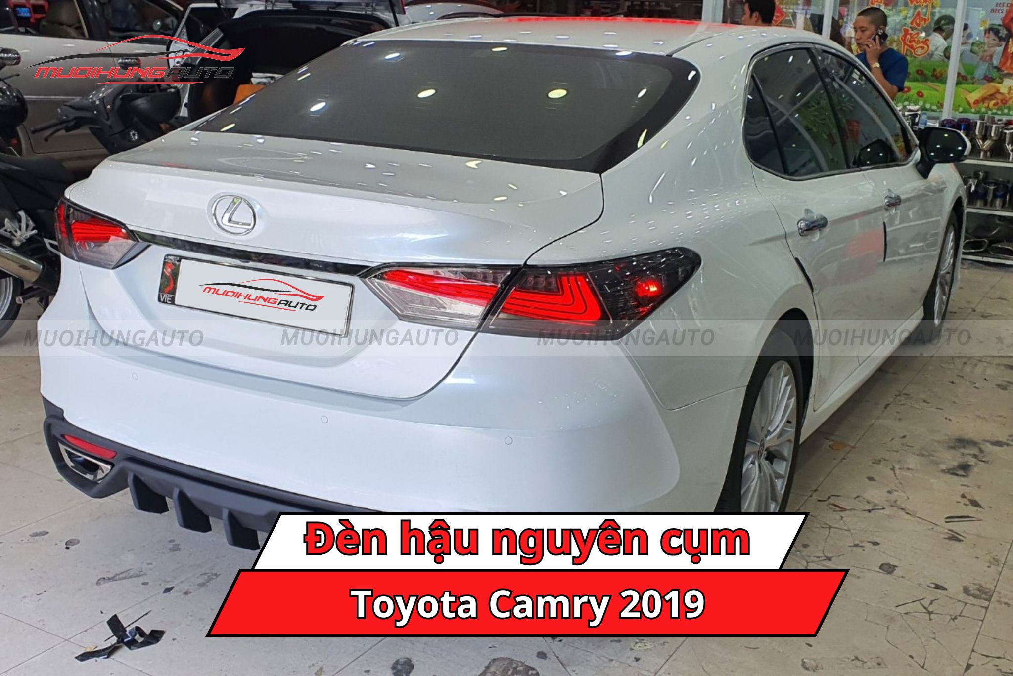 Đèn hậu nguyên cụm cho xe Toyota Camry 2019