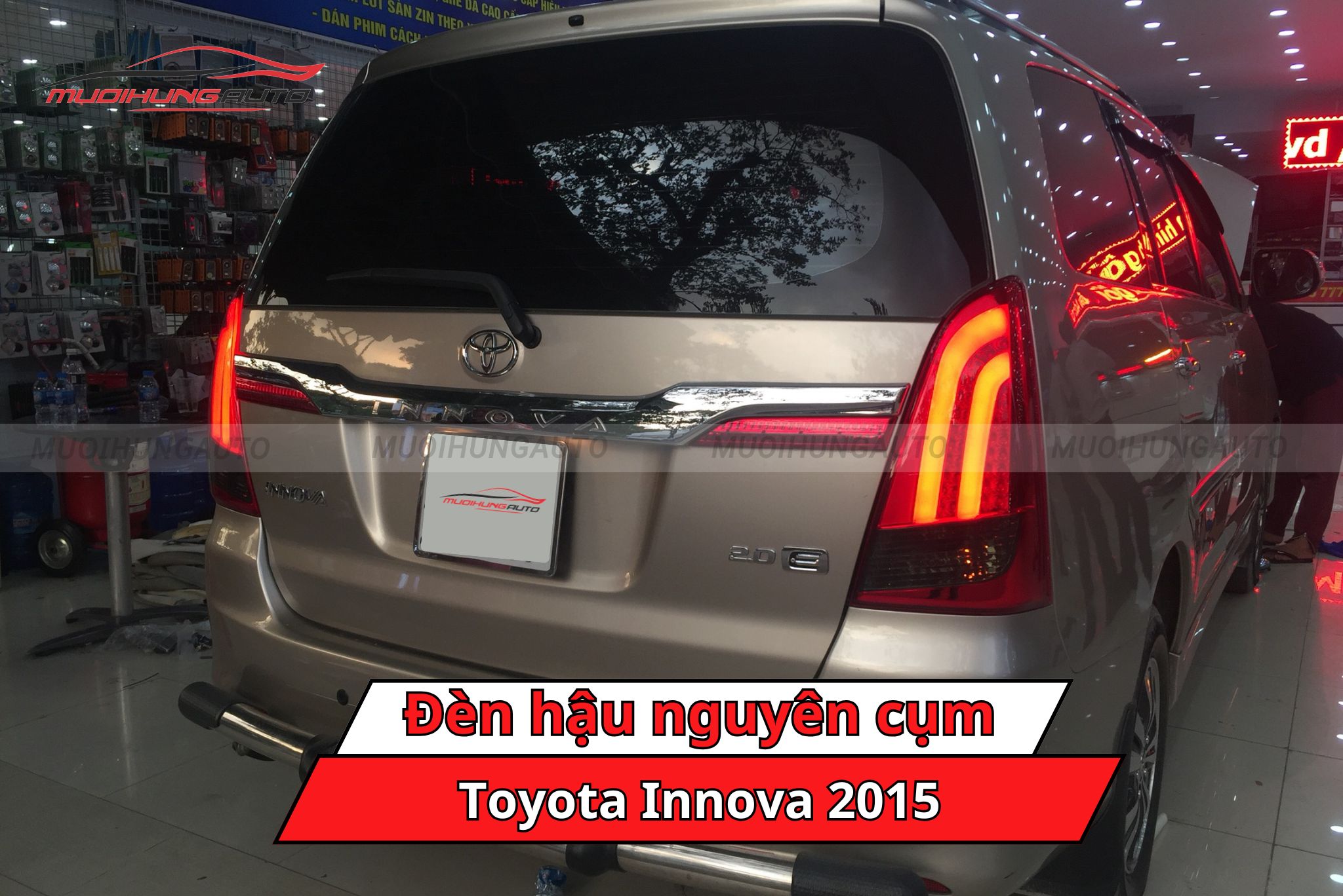 Đèn hậu nguyên cụm cho xe Toyota Innova 2015