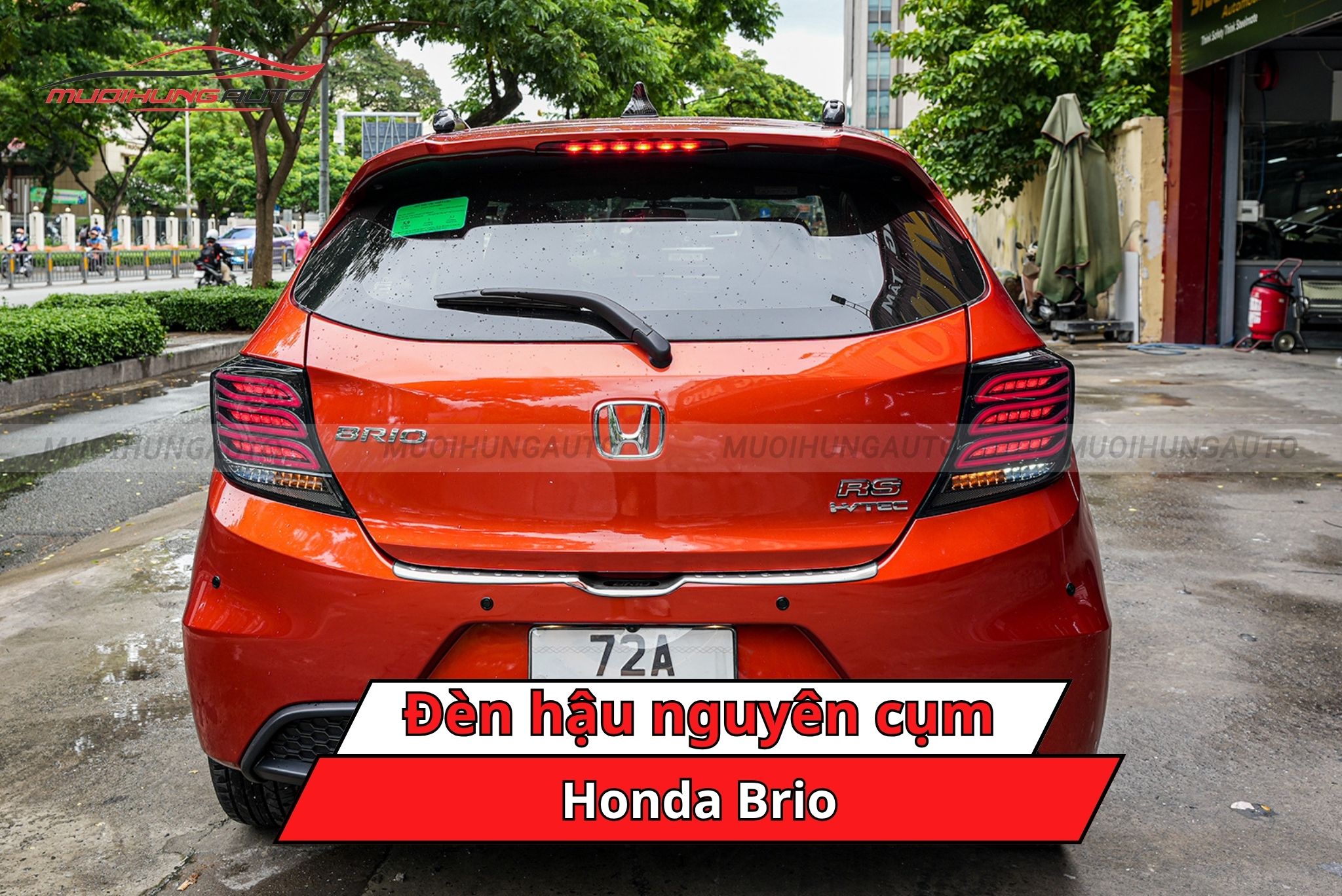 Đèn hậu nguyên cụm Honda Brio