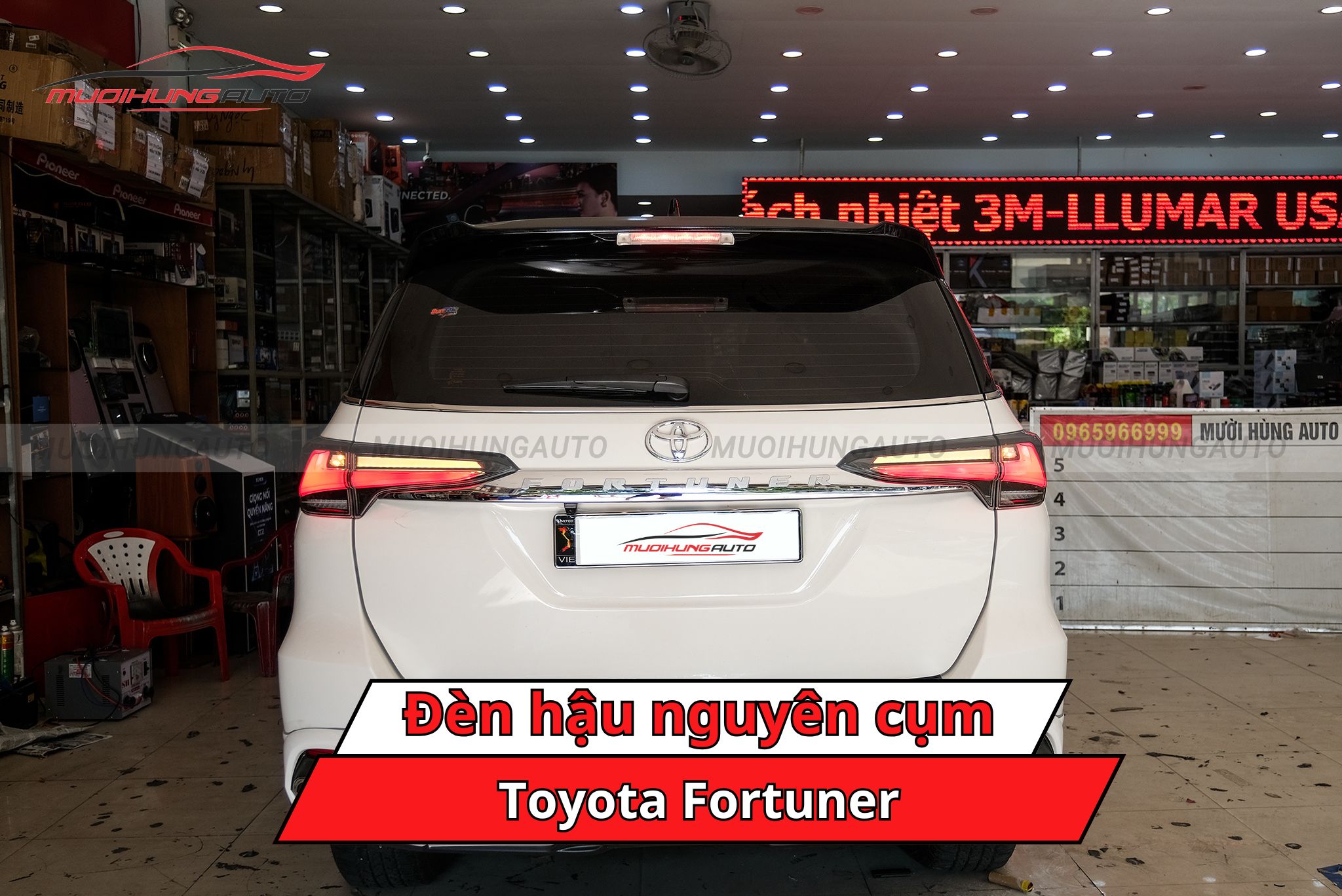 Đèn hậu nguyên cụm Toyota Fortuner