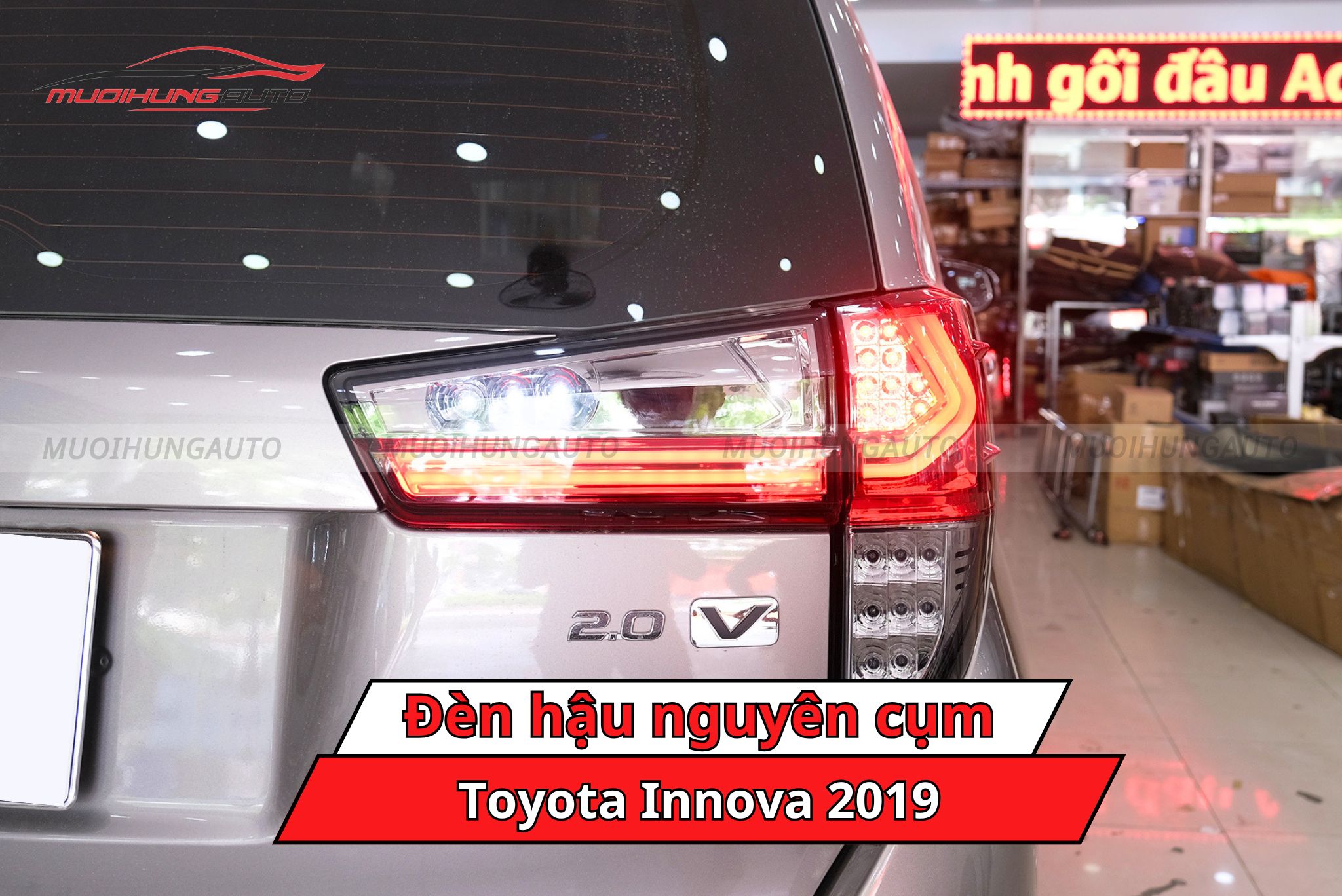 Đèn hậu nguyên cụm xe Toyota Innova 2019