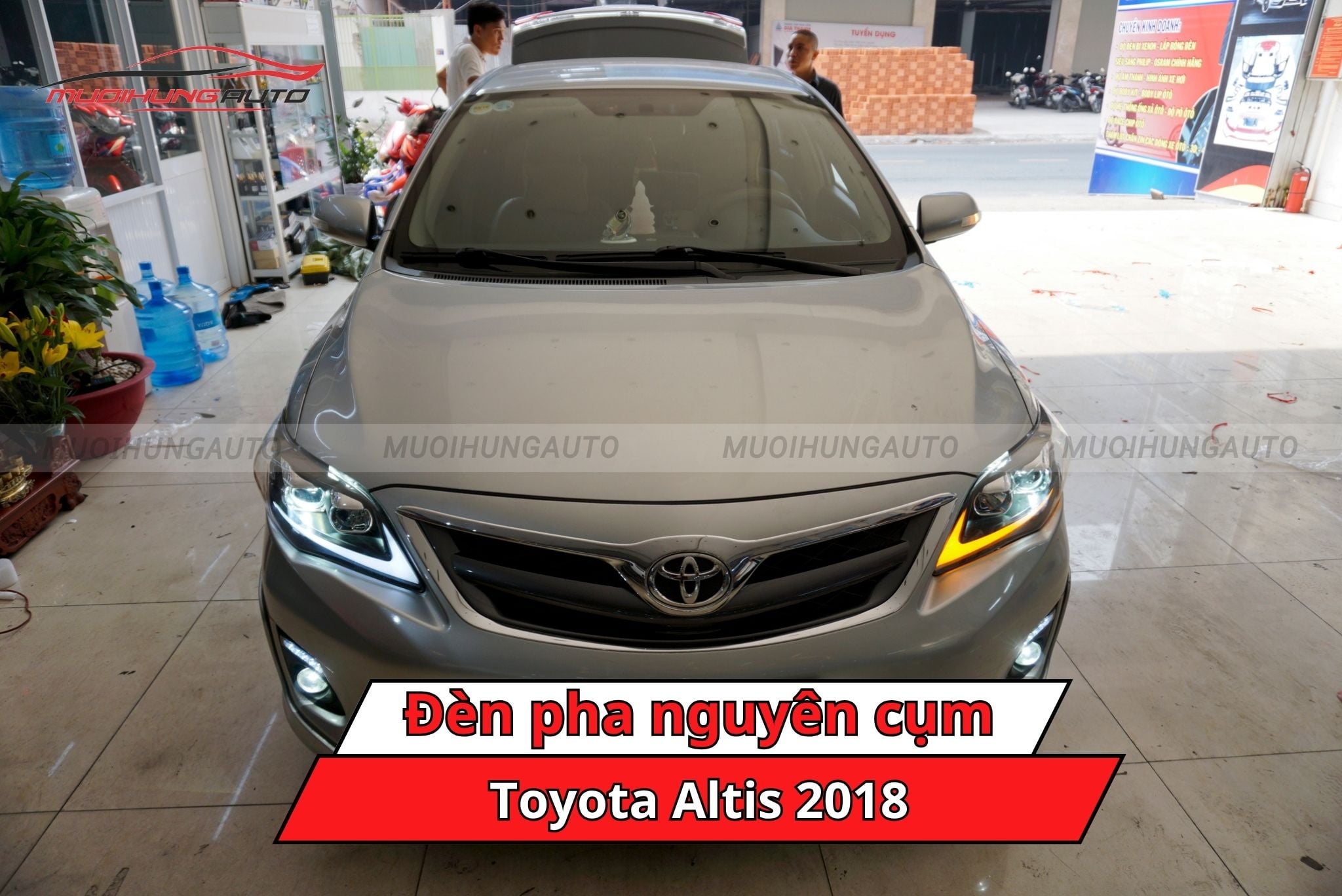 Đèn pha nguyên cụm Toyota Altis 2018