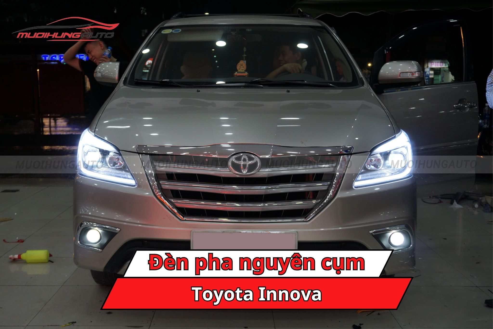 Đèn pha nguyên cụm Toyota Innova