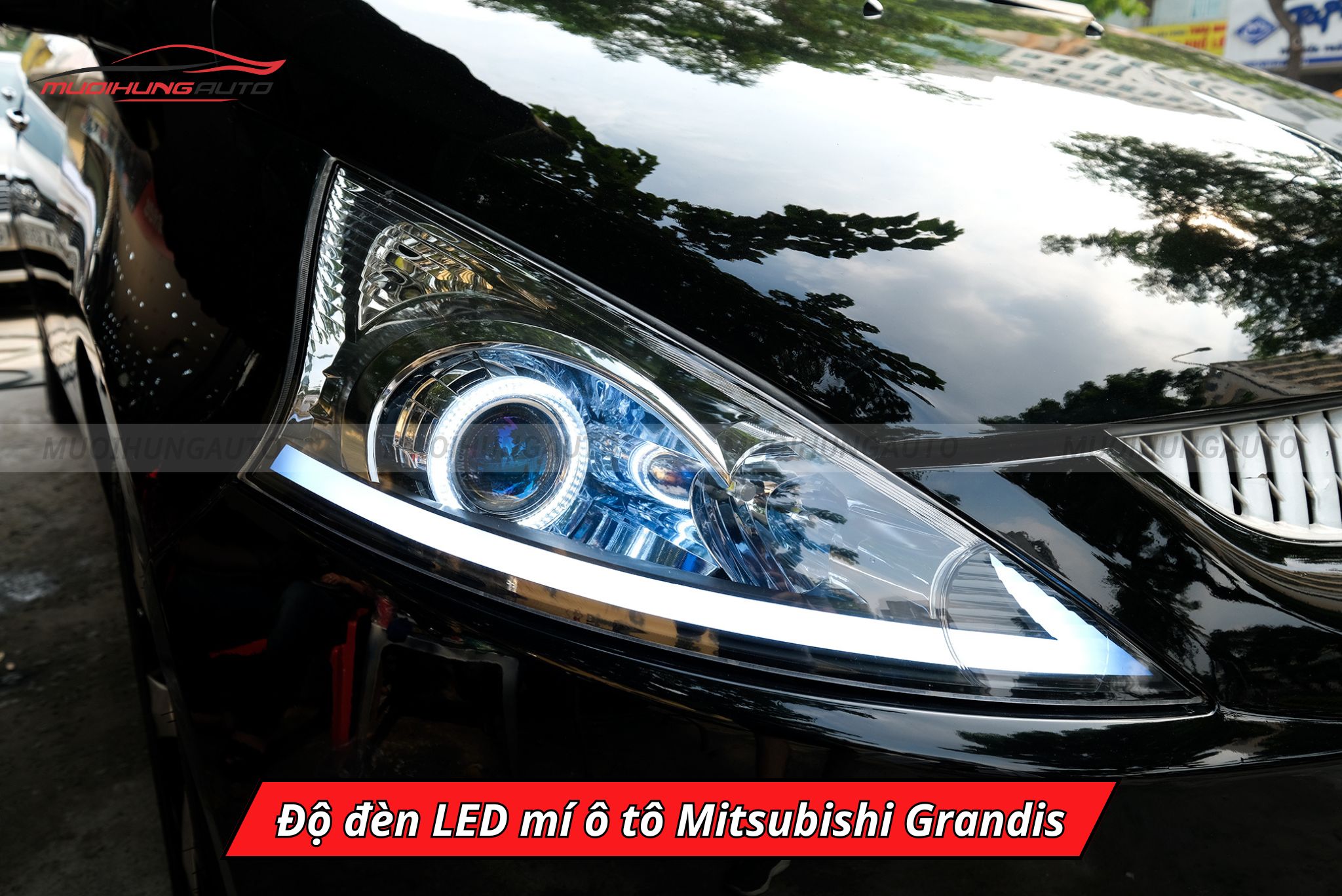 Độ đèn LED mí cho xe Mitsubishi Grandis