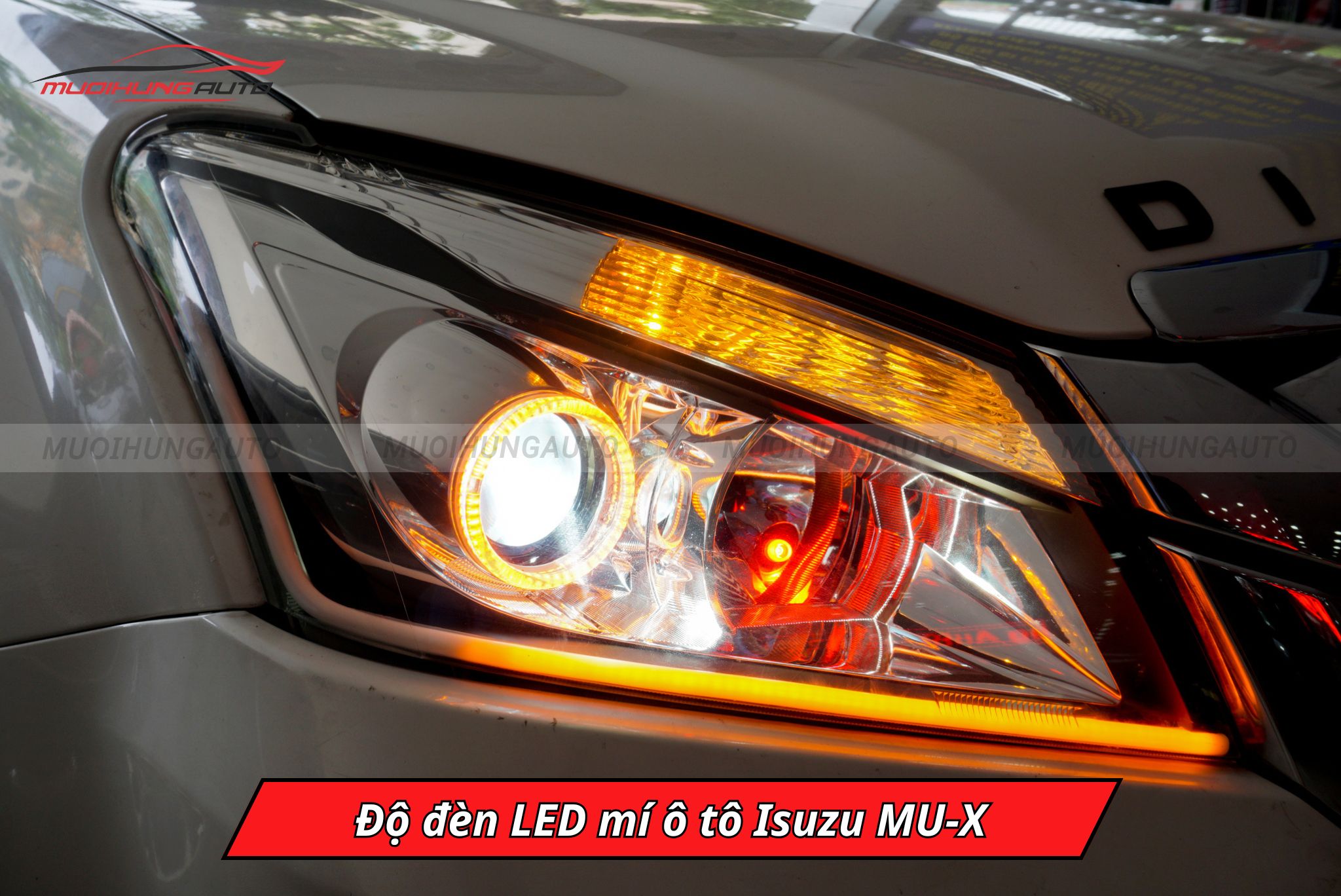 Độ đèn LED mí xe Isuzu MU-X