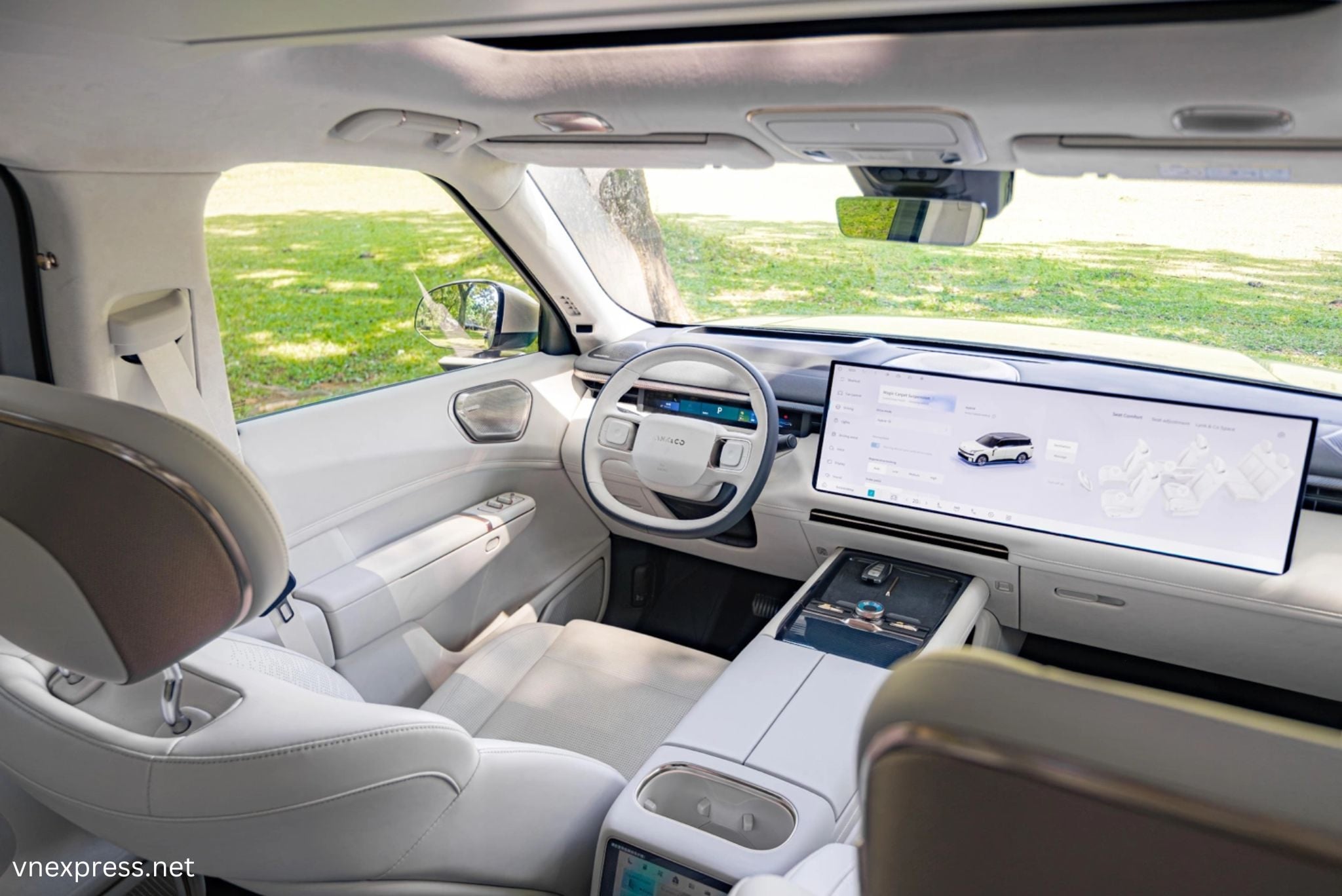 Lynk & Co 900 Ra Mắt, Khuấy Động Phân Khúc SUV Cao Cấp