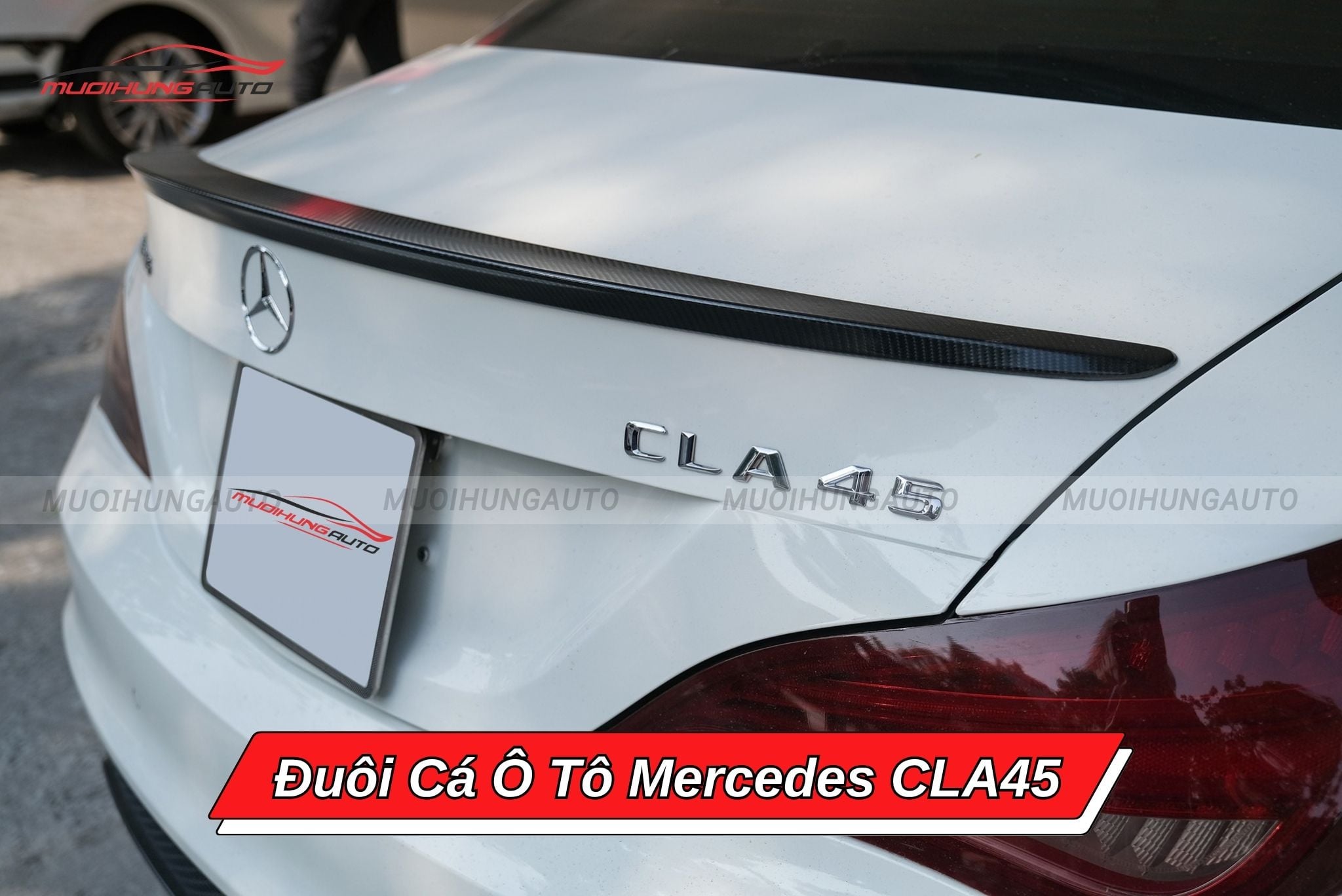 Đuôi cá Mercedes CLA45