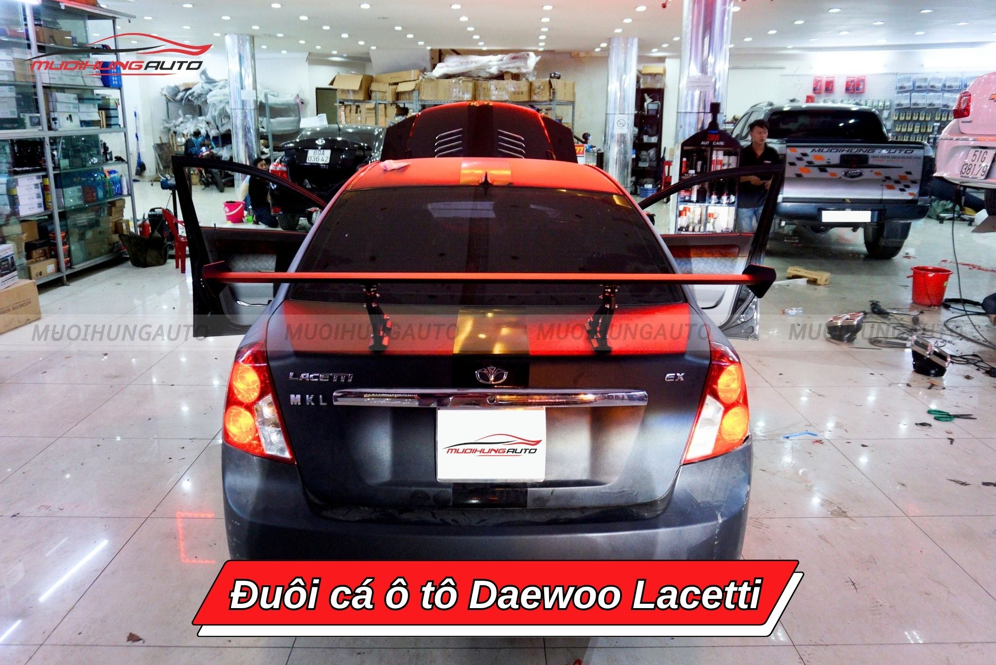 Đuôi cá xe ô tô Daewoo Lacetti