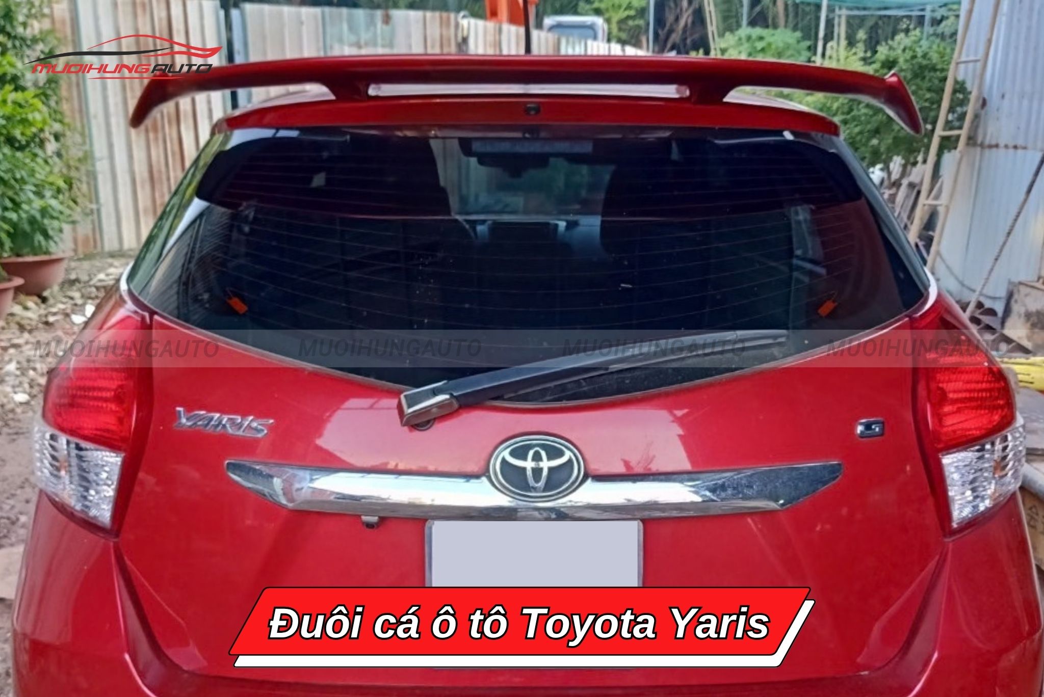 Đuôi cá xe ô tô Toyota Yaris