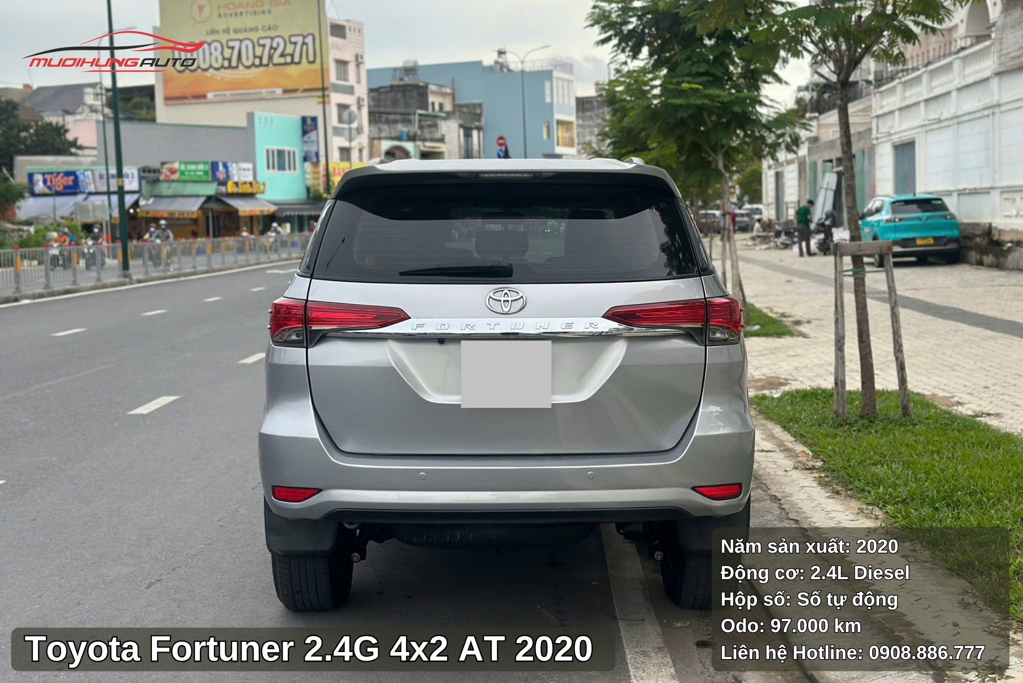 Đuôi xe Toyota Fortuner 2.4G 4x2 AT 2020