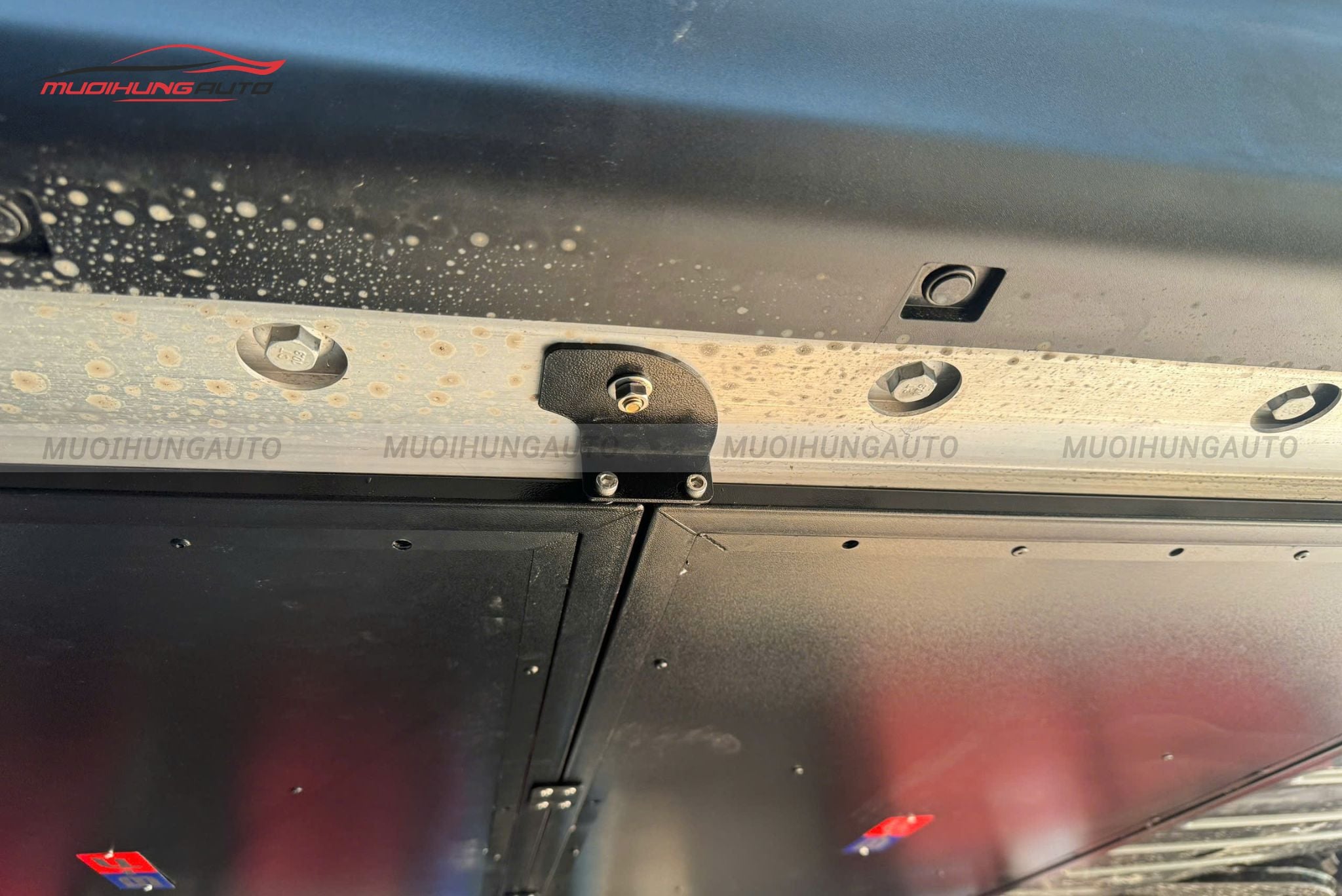 Giáp bảo vệ pin Vinfast MPV 7