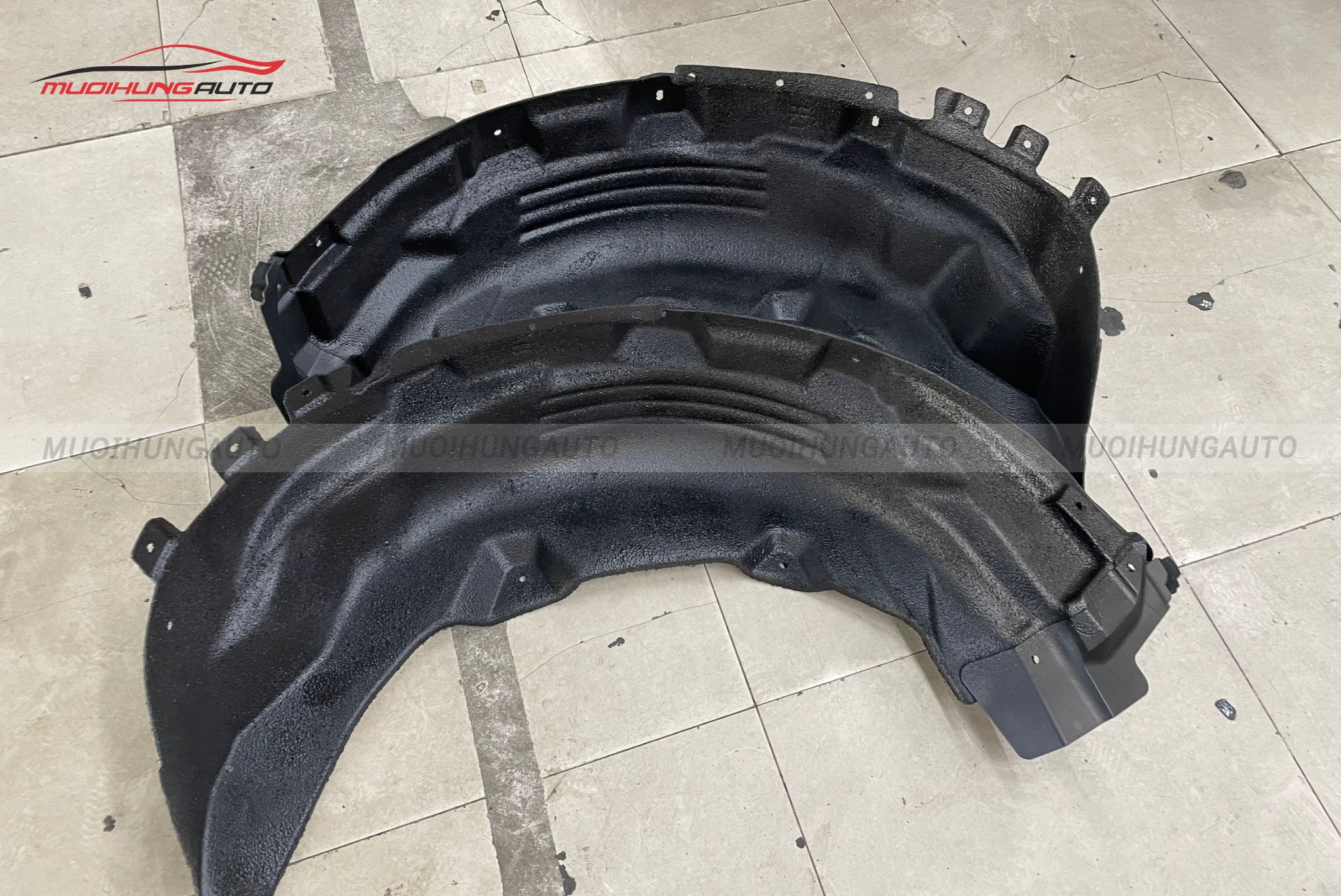 Hóa nhựa lòng vè cho ô tô Ford Everest