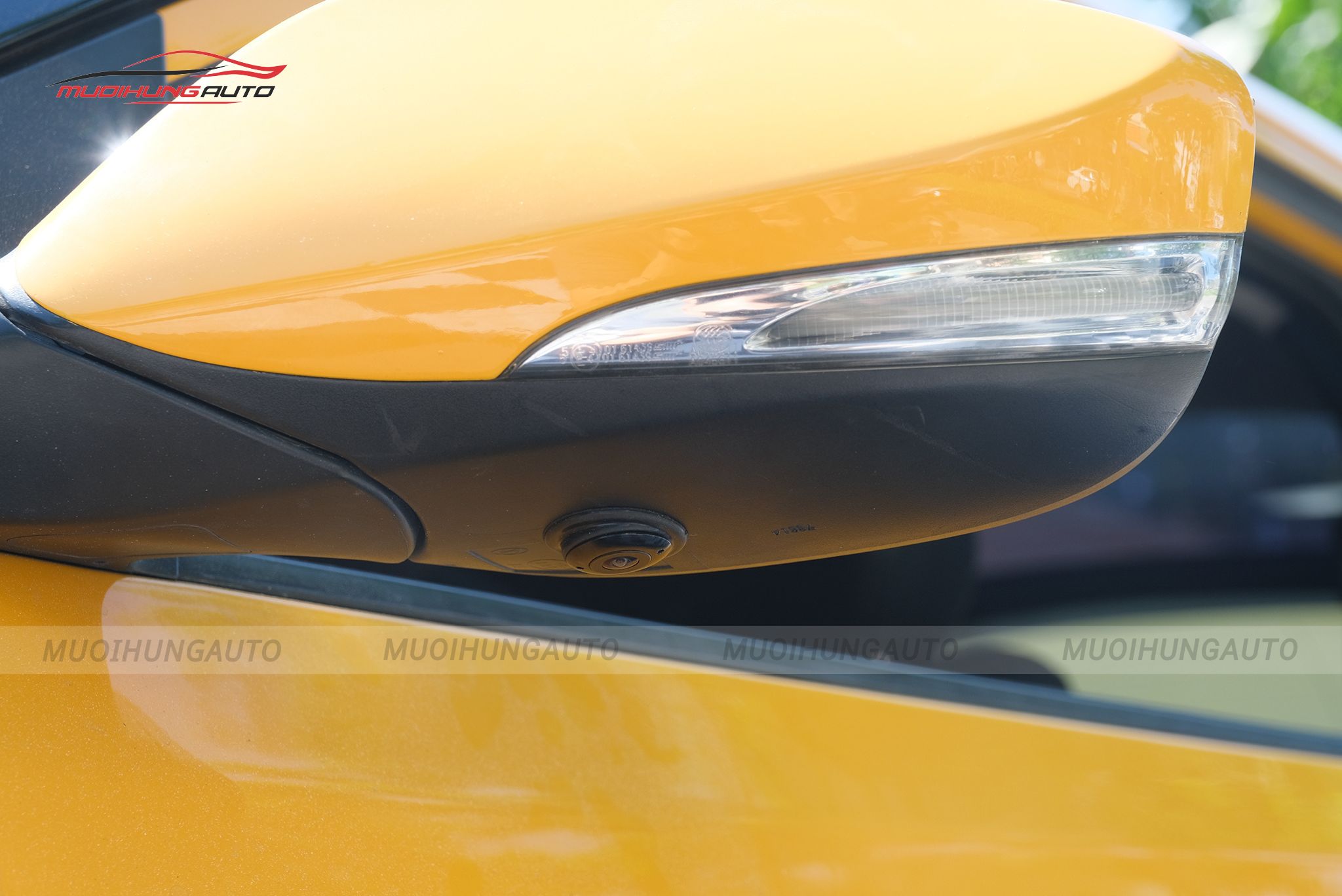 Mắt camera gương bên phải camera 360 độ ô tô Hyundai Veloster