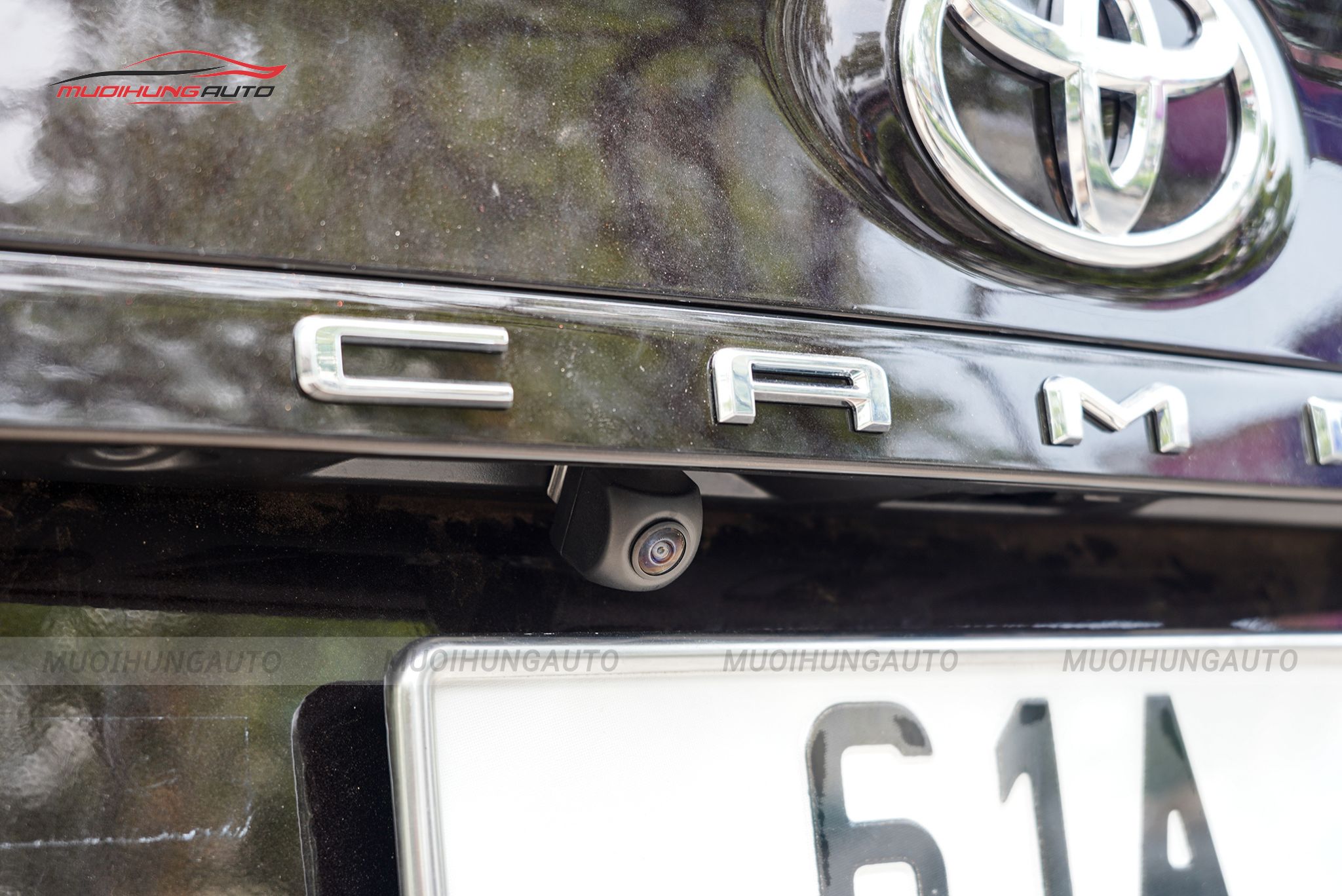 Mắt camera sau camera 360 độ ô tô Toyota Camry