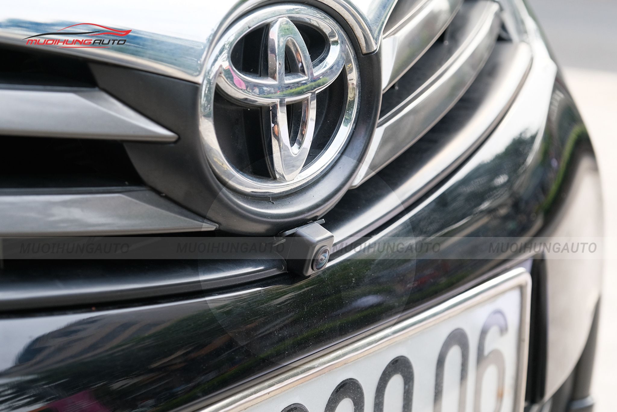 Mắt camera trước camera 360 độ ô tô Toyota Altis 2018